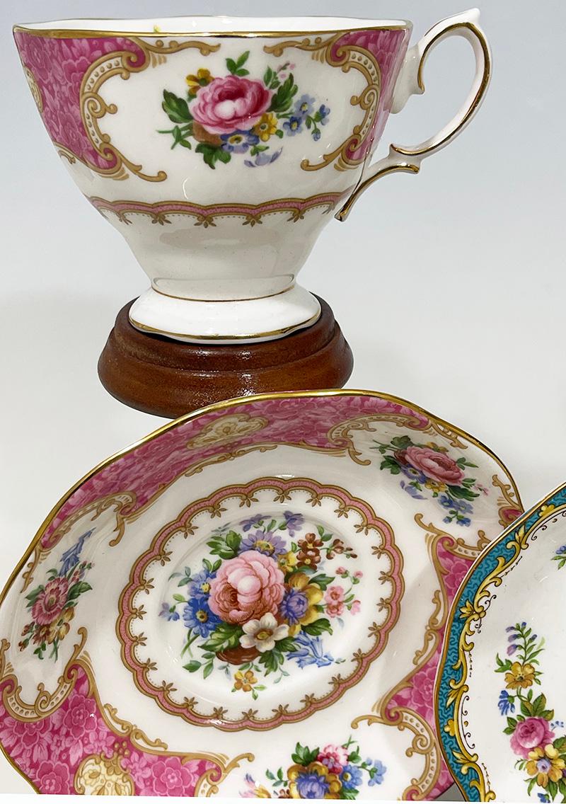 Porcelain cups and saucers from Royal Albert For Sale 8