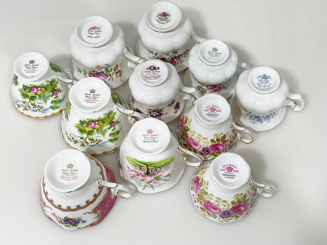 Porcelain cups and saucers from Royal Albert For Sale 2