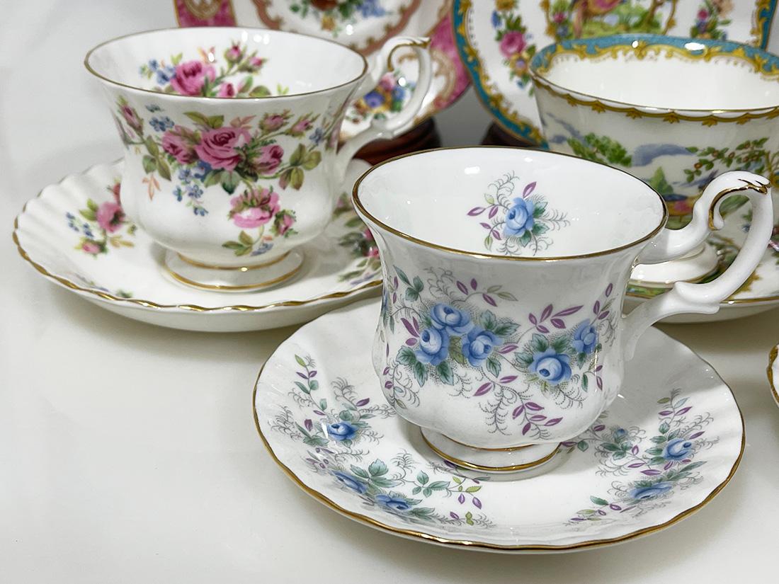 Porcelain cups and saucers from Royal Albert For Sale 3