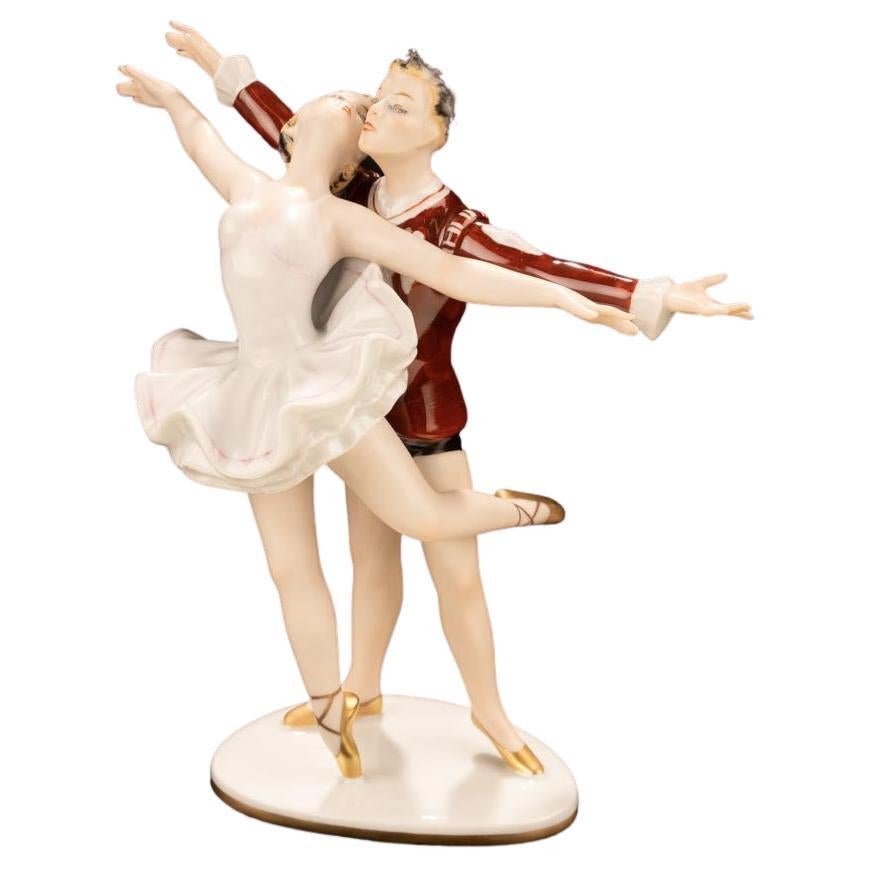 Porzellan-Tänzerpaar von Wallendorfer Porzellanmanufaktur, hergestellt in den 1960er Jahren im Angebot