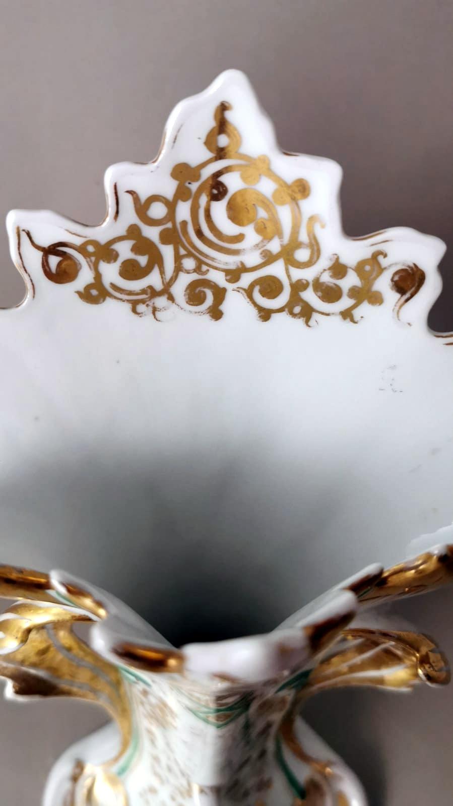 Porcelain De Paris French Wedding Vase For The Church For Sale 10