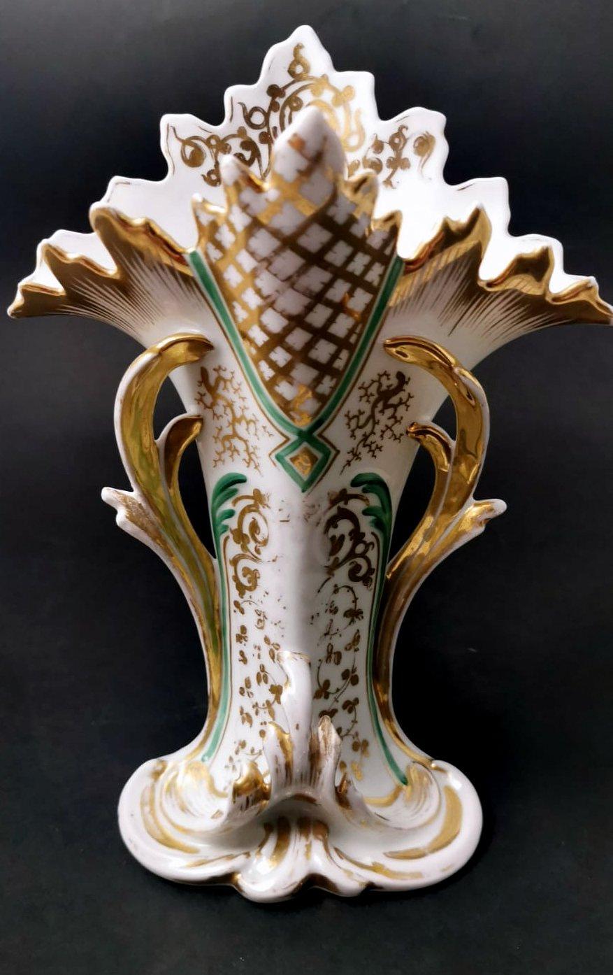 We kindly suggest that you read the entire description, as we try to give you detailed technical and historical information to guarantee the authenticity of our objects.
A rare and romantic French wedding vase is made of white porcelain; the entire