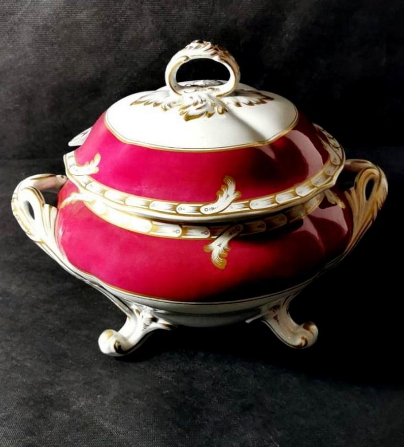 Porcelain De Paris Napoleon III French Soup Tureen In Good Condition In Prato, Tuscany