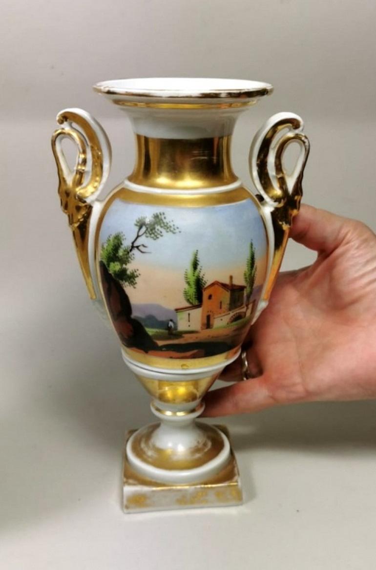 Porcelain de Paris Pair of Hand Painted Vases Napoleon III, France For Sale 8