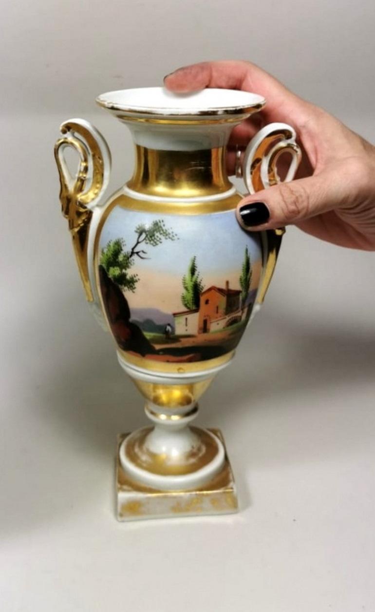 Porcelain de Paris Pair of Hand Painted Vases Napoleon III, France For Sale 9