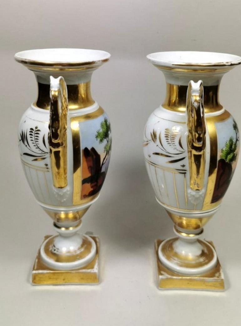 Porcelain de Paris Pair of Hand Painted Vases Napoleon III, France For Sale 2