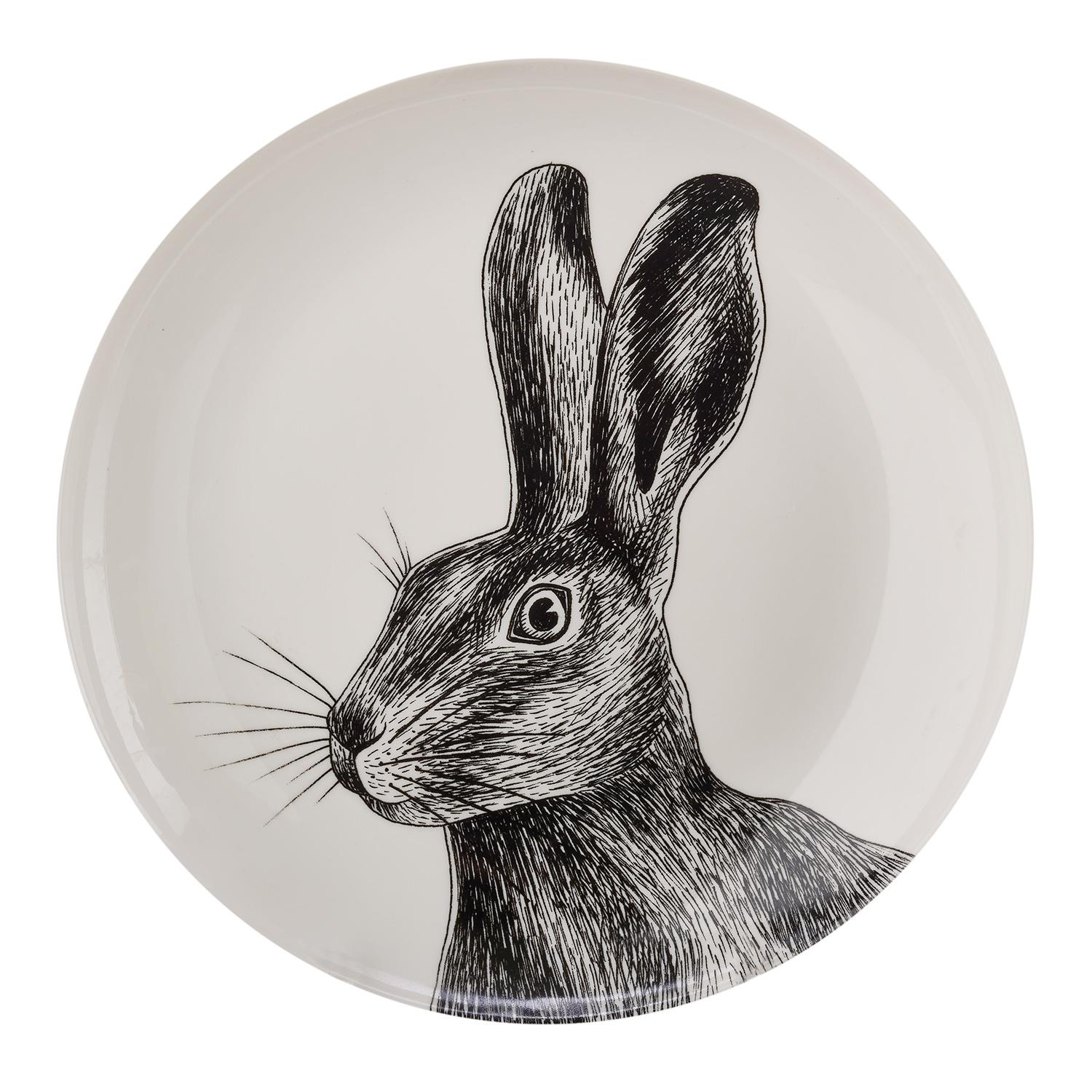 Joyfully dine with these animal portrait plates. Each plate is handcrafted out of porcelain with a glazed finish featuring wonderfully detailed illustrations by Het Paradijs. Each plate has different animal illustrated decals that feature a rabbit,