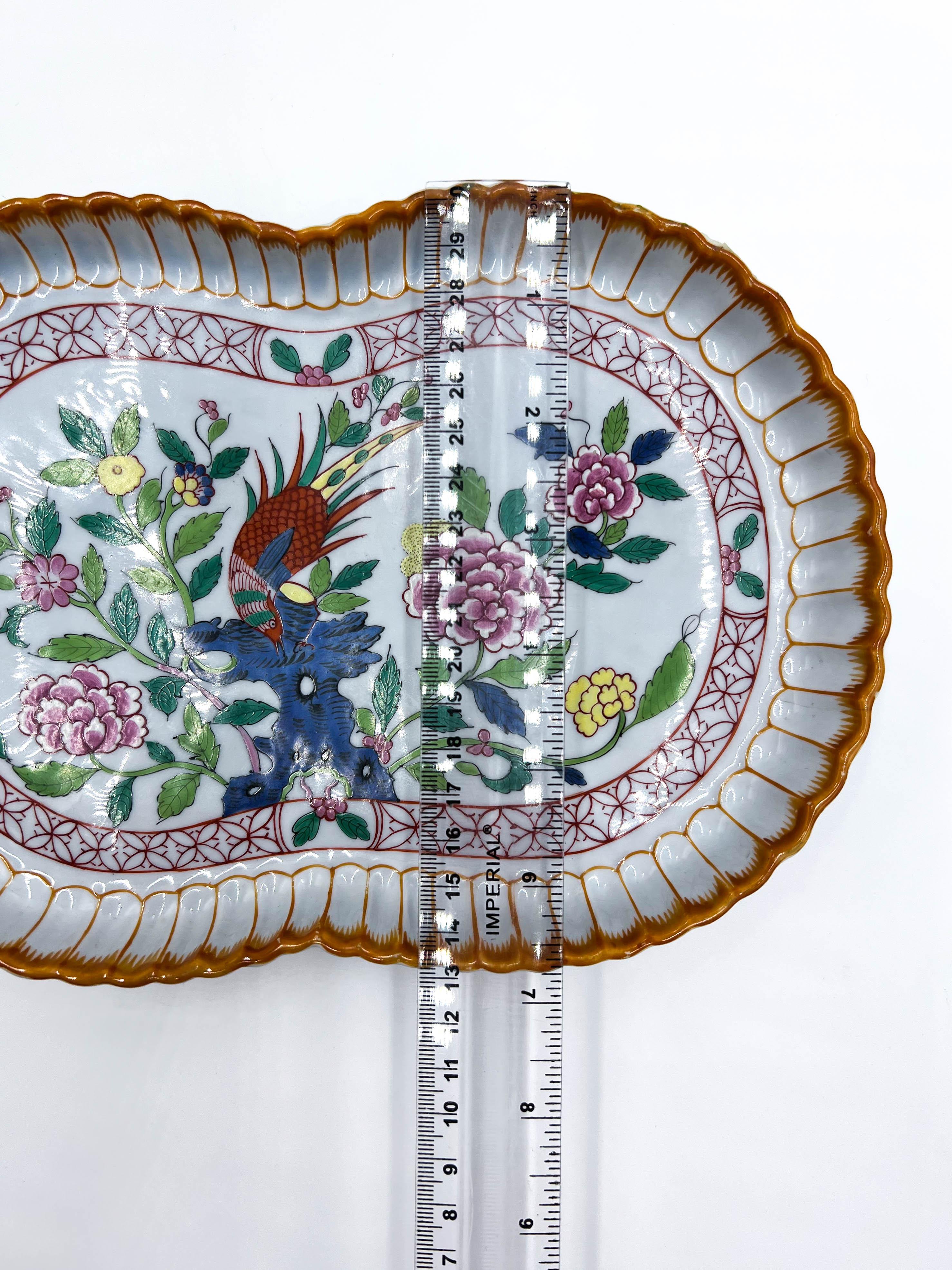 Plat en porcelaine par Herend, Hongrie - Pièce très rare en vente 4