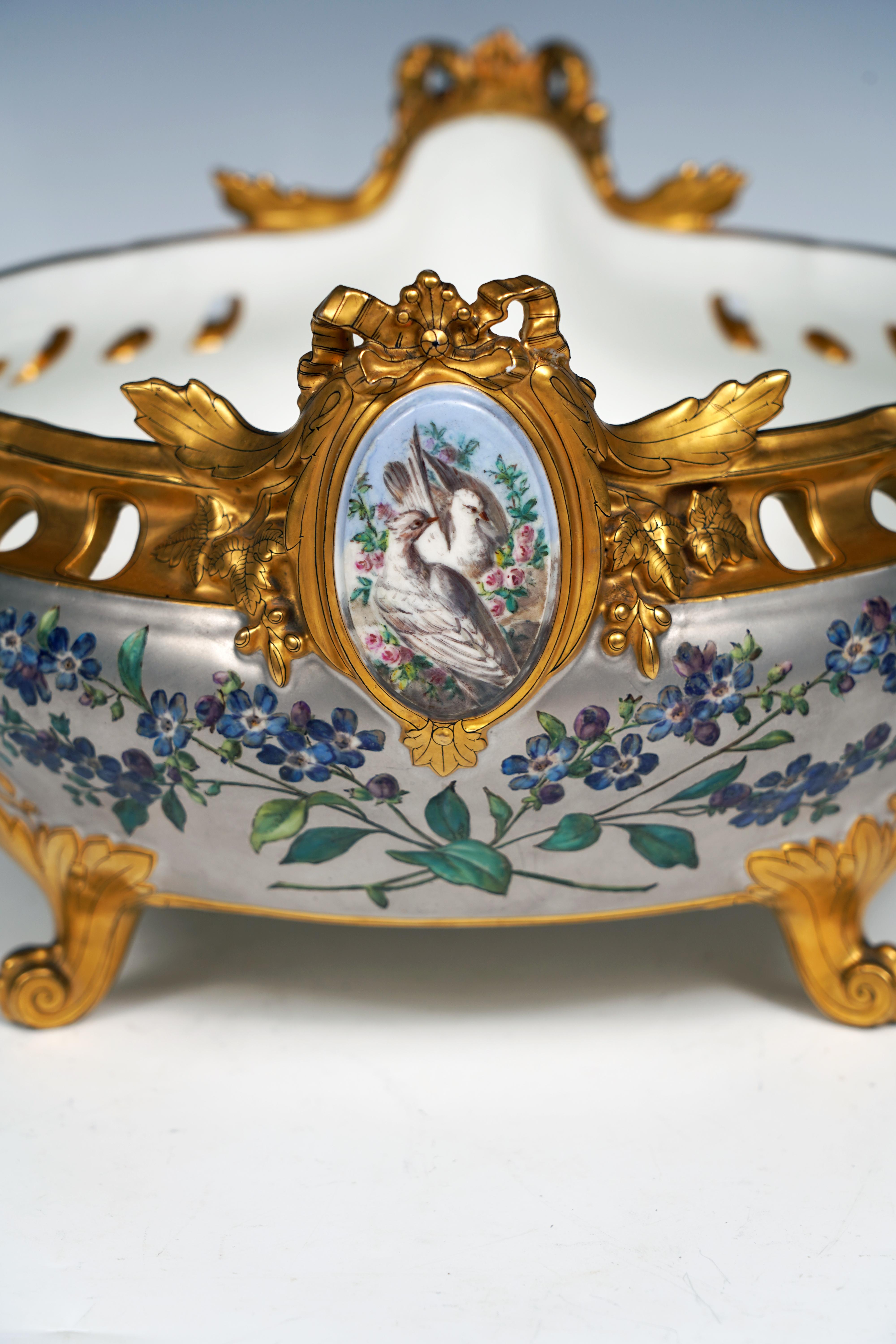 Jardinière en porcelaine 