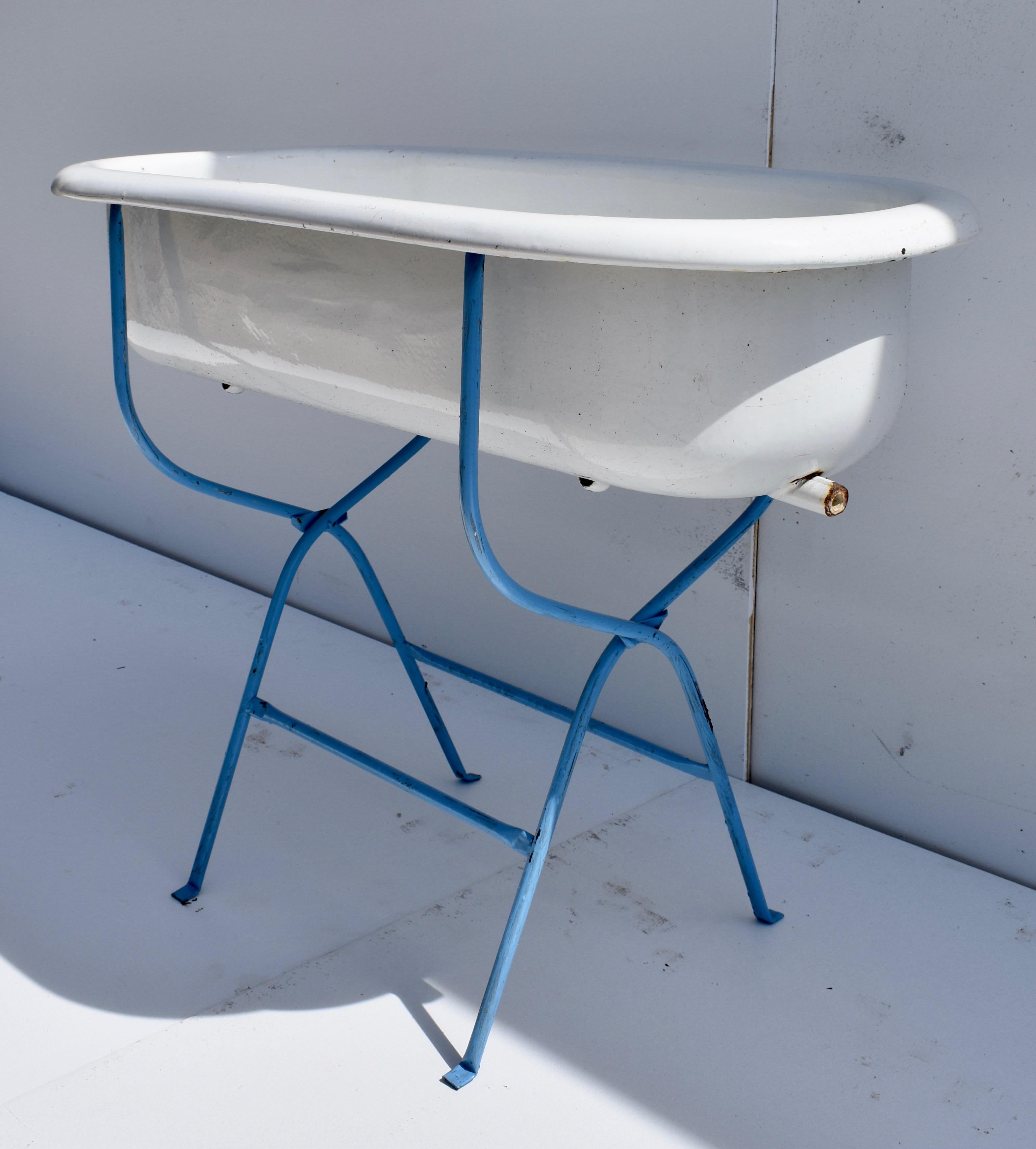Enameled Porcelain Enamel Baby Bath on Stand