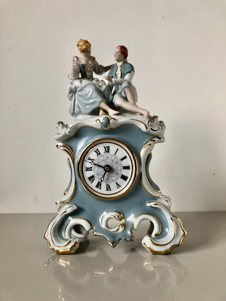 Porcelain Figural clock Royal Dux, Czechoslovakia In Good Condition For Sale In Praha, CZ