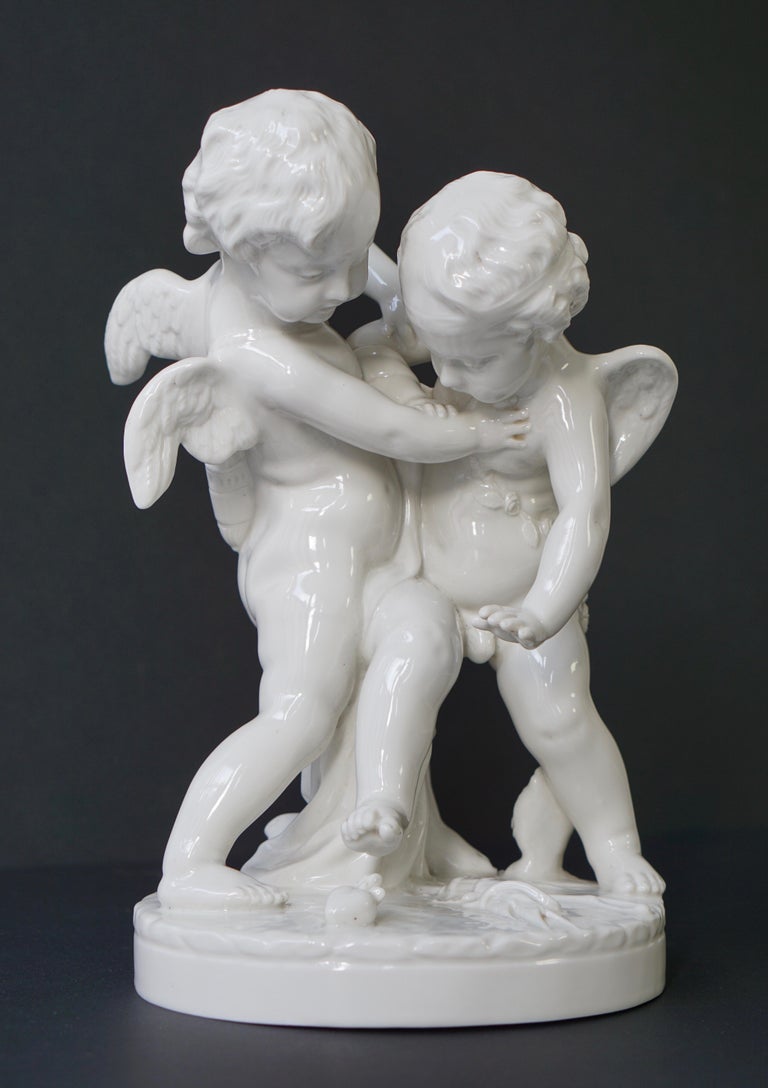  Porcelain Figurative Sculpture Representing Two Little Angels, Putti 4