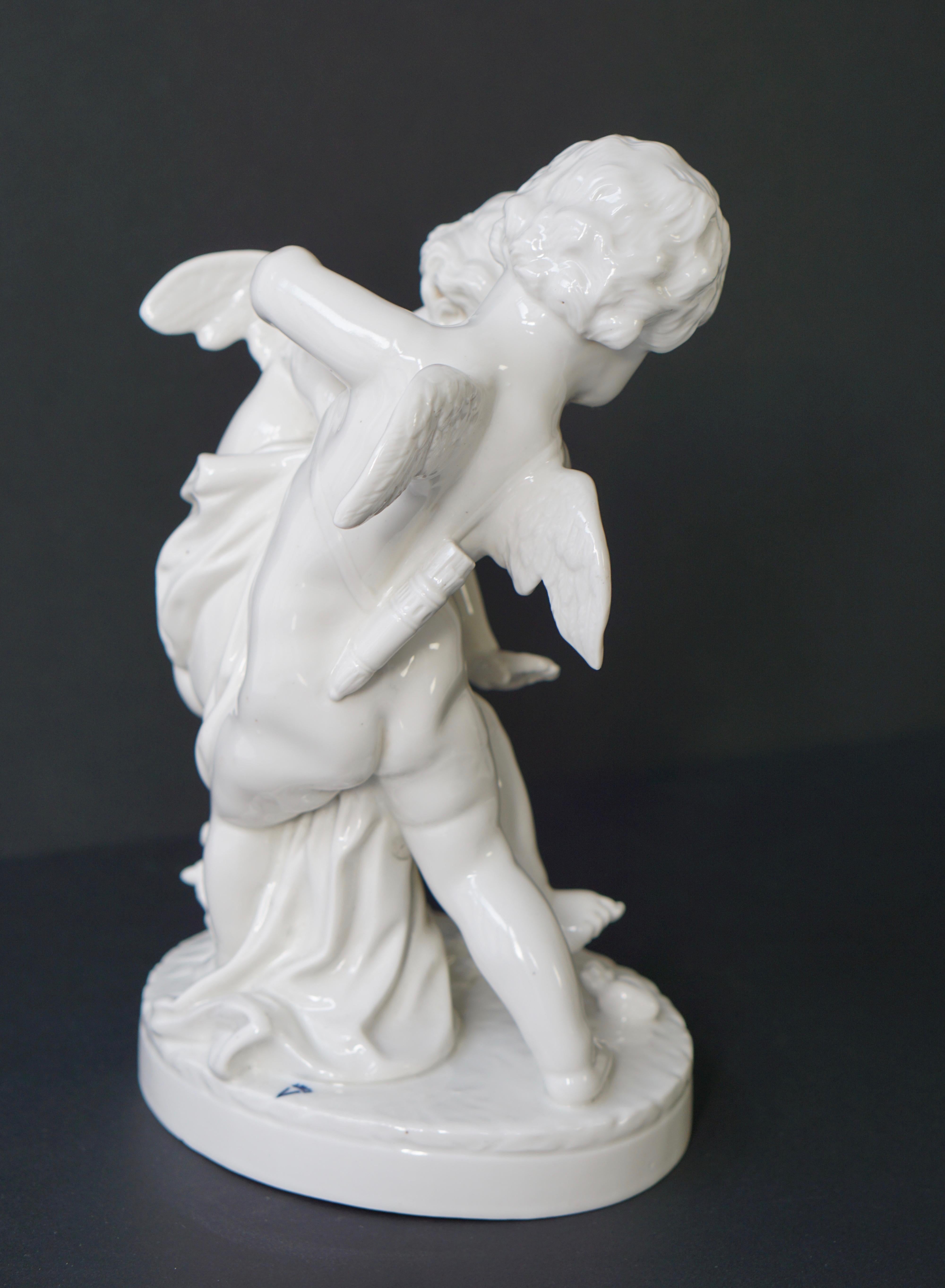  Porcelain Figurative Sculpture Representing Two Little Angels, Putti For Sale 5