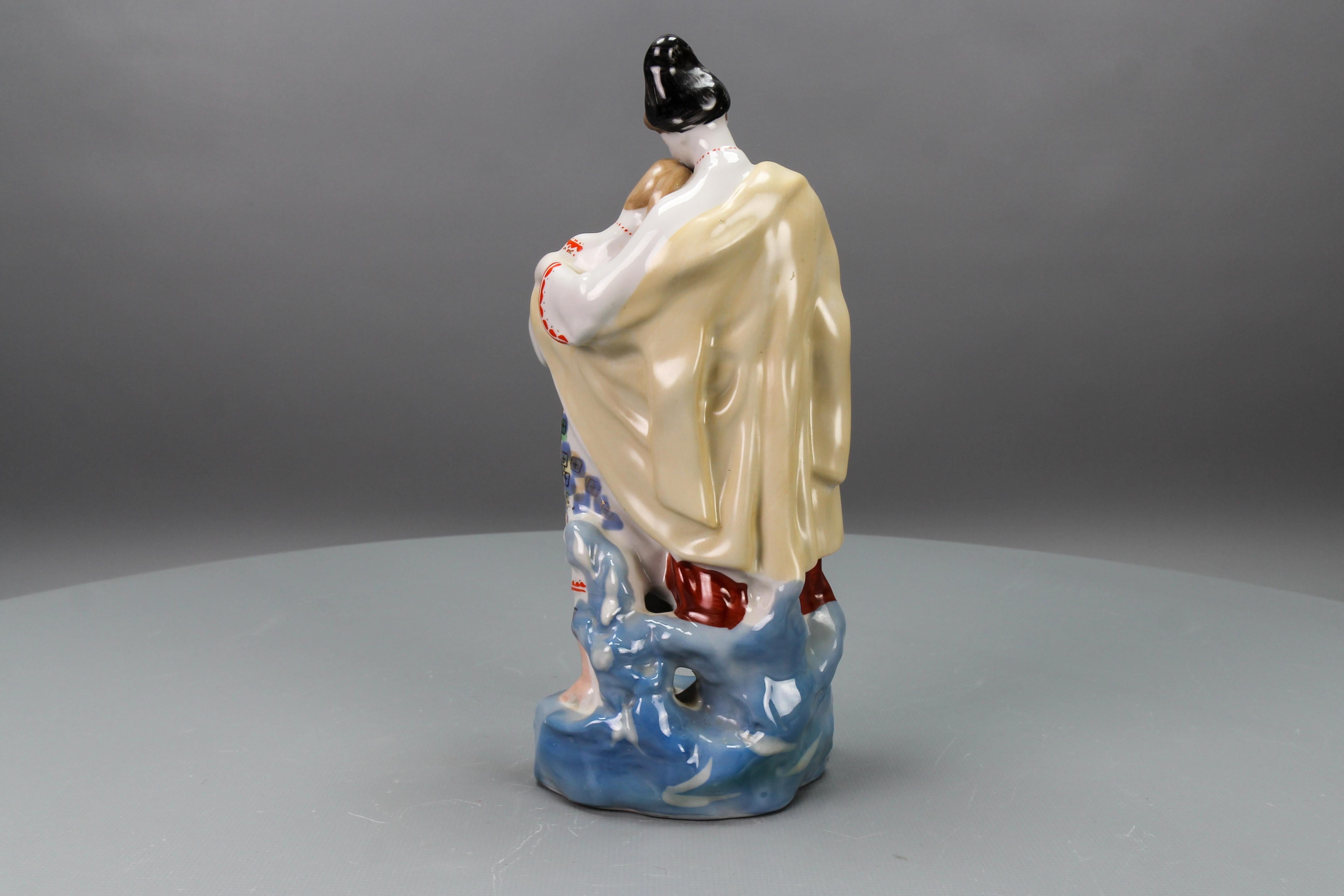 Porzellanfigur Mai-Nachtstatue eines liebenden Paares, Ukraine, 1970er Jahre im Angebot 1