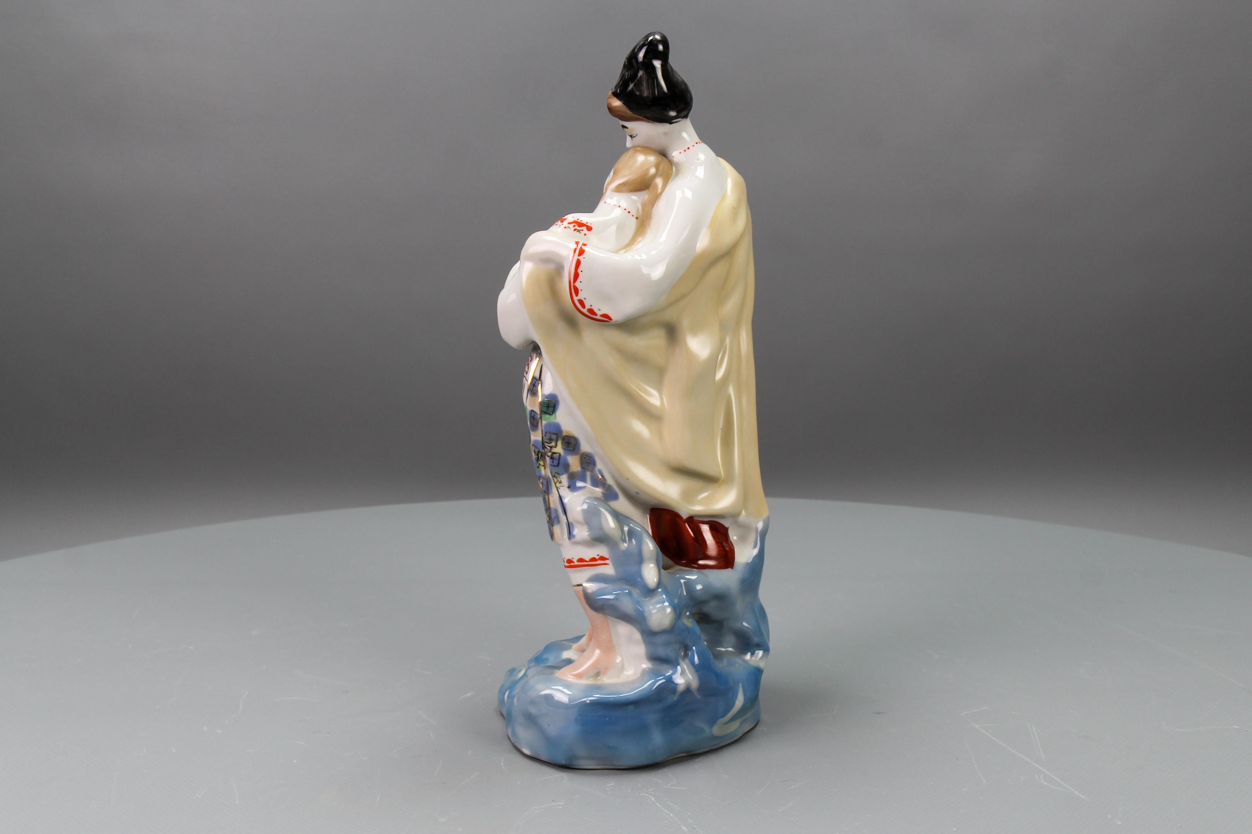 Porzellanfigur Mai-Nachtstatue eines liebenden Paares, Ukraine, 1970er Jahre im Angebot 2