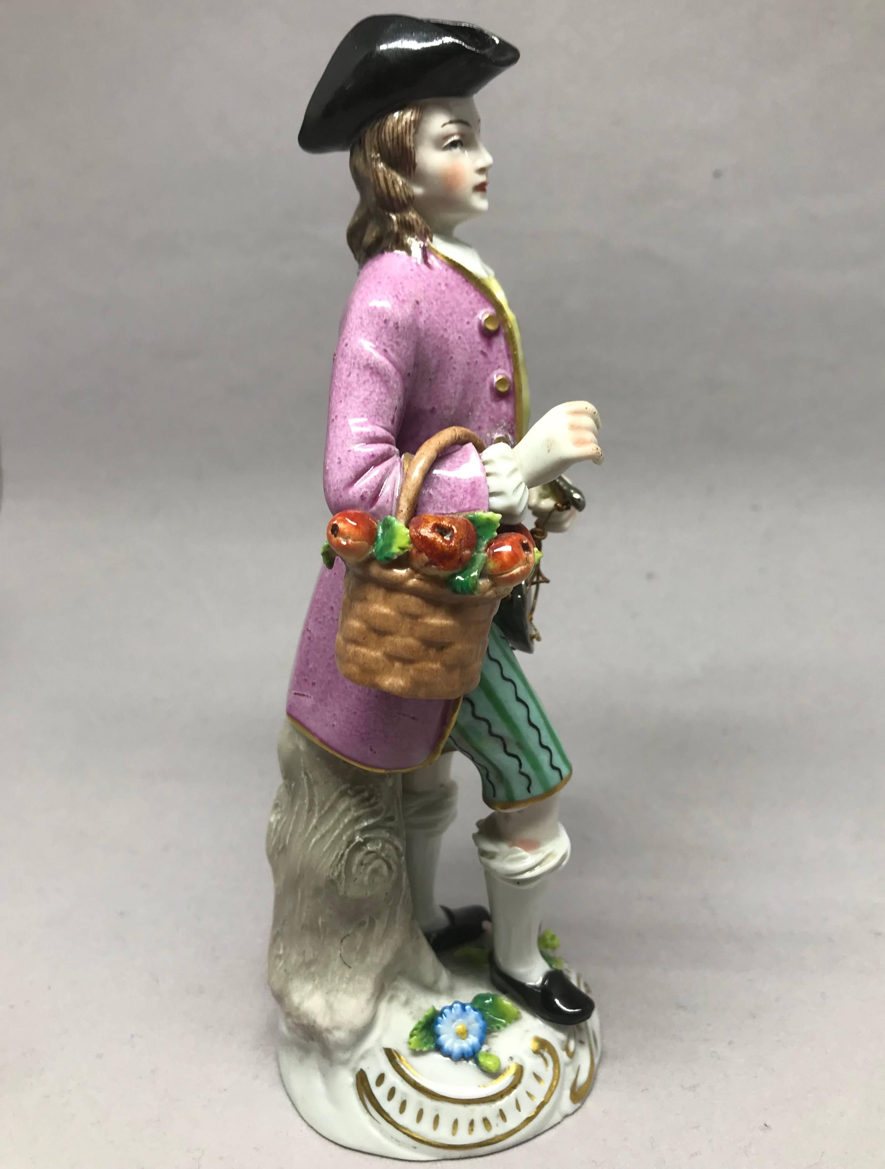Porcelain Figure of Apple Seller In Excellent Condition For Sale In New York, NY