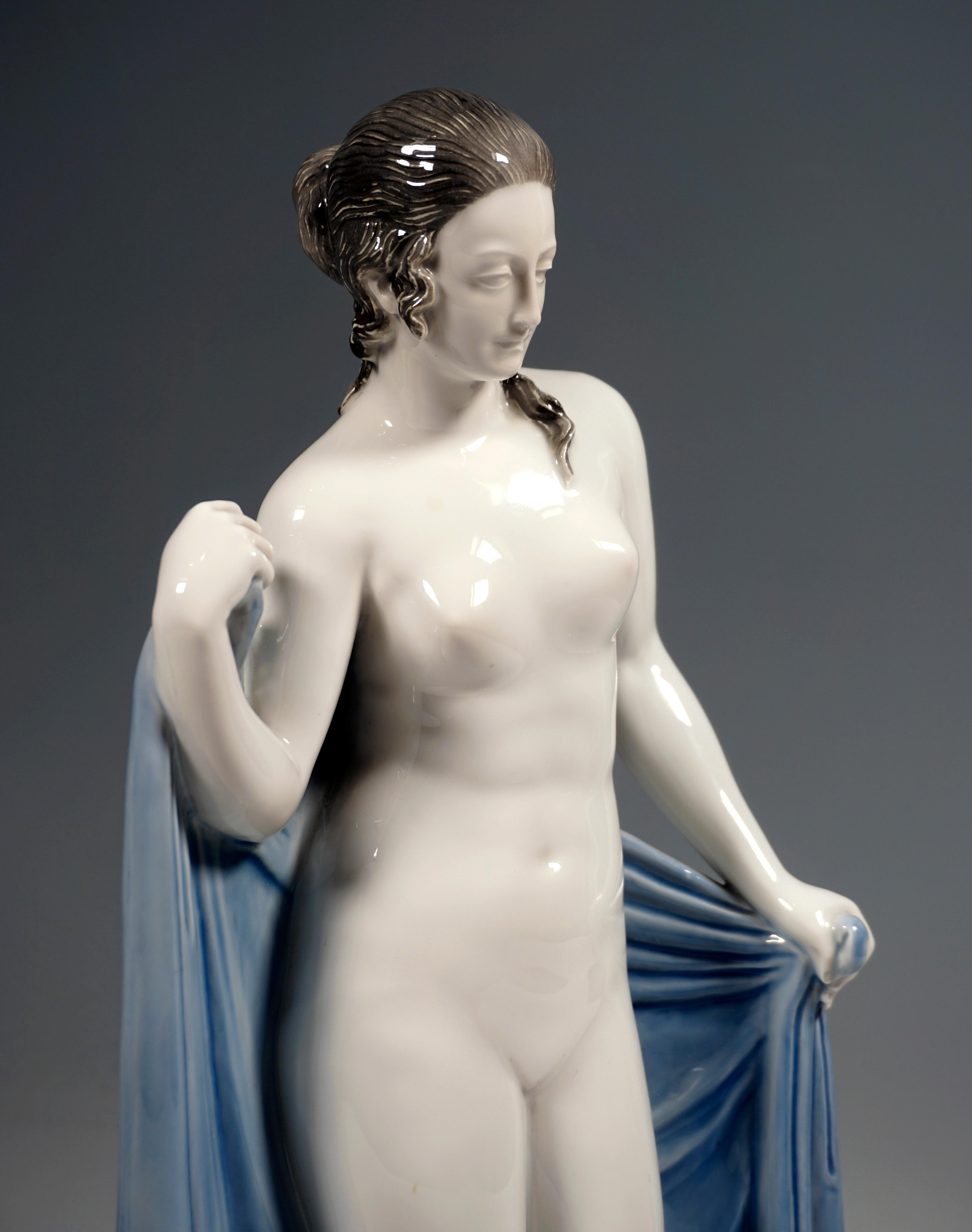 Porcelain Figurine 'After Bathing', by W.v. Heider, Rosenthal Selb Germany, 1927 In Good Condition In Vienna, AT