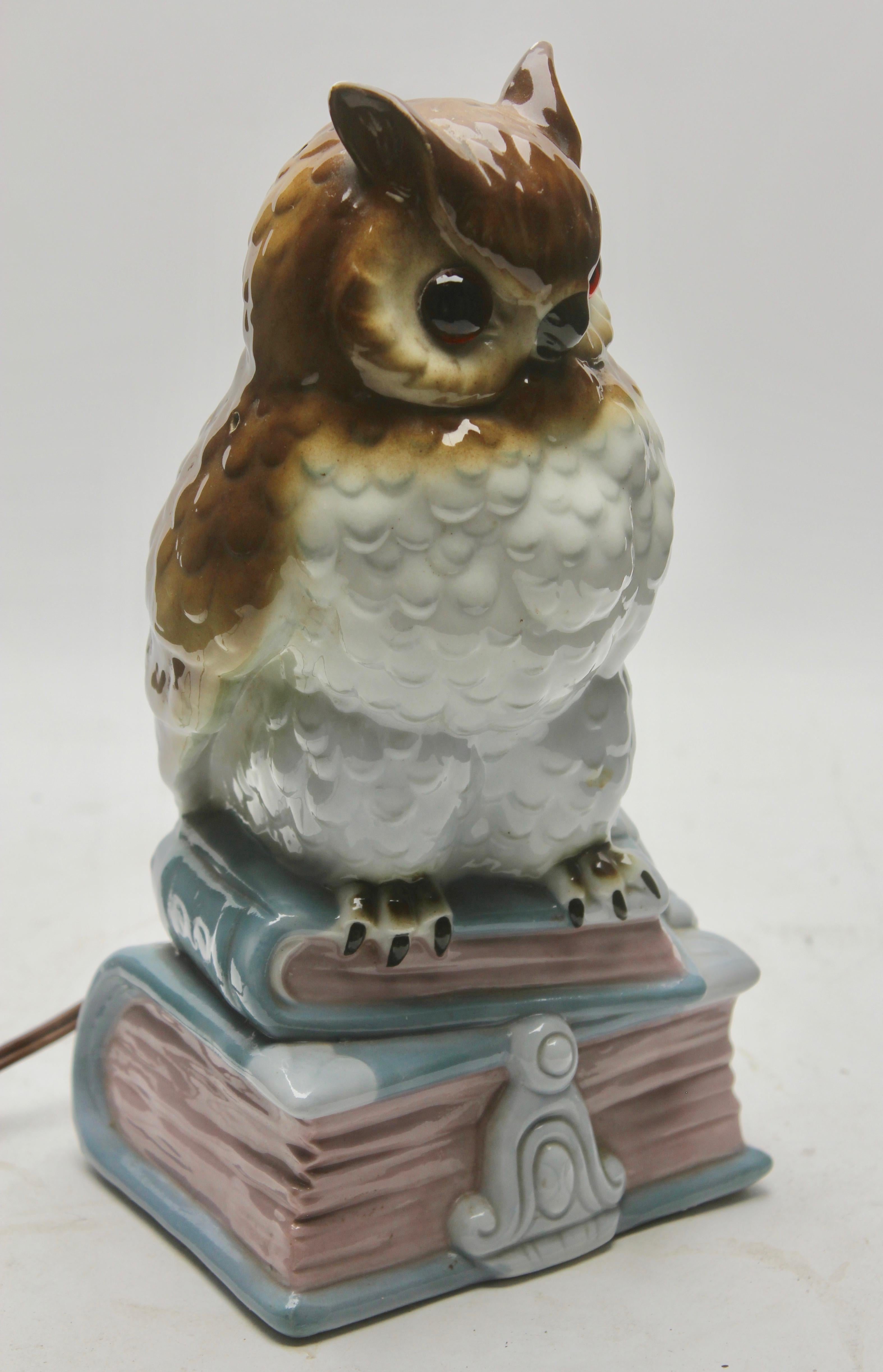 Porcelaine Figurine en porcelaine, lampe à aérosol ou lampe de bureau, hibou ou hibou d'aigle de 1930 en vente