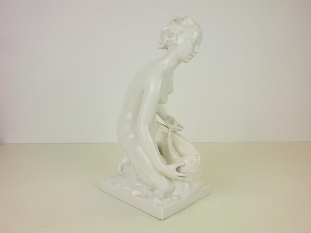 Art Deco Porcelain Figurine Depicting a Nude with a Koi by Suze Muller for KPM, Berlin For Sale