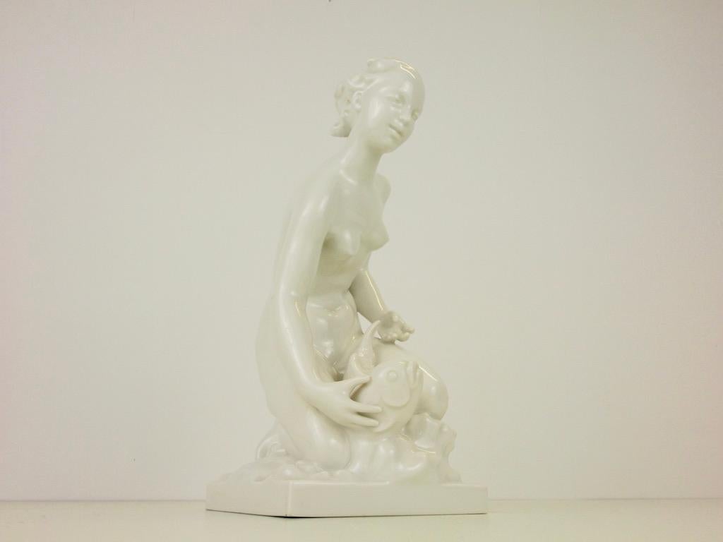 Glazed Porcelain Figurine Depicting a Nude with a Koi by Suze Muller for KPM, Berlin For Sale