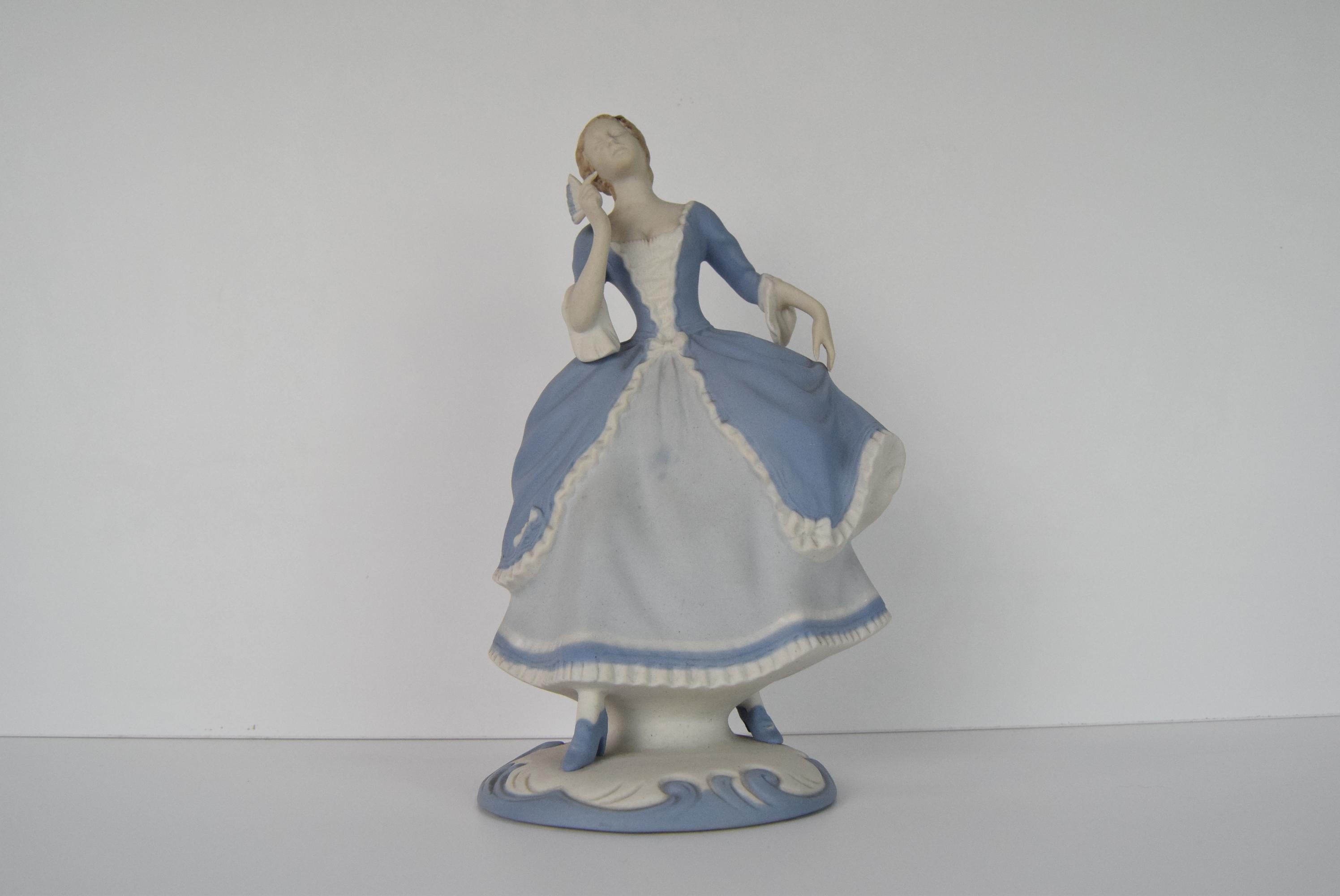 Mid-Century Modern Porcelain Figurine Design Strobach, for Royal Dux, 1970's. For Sale