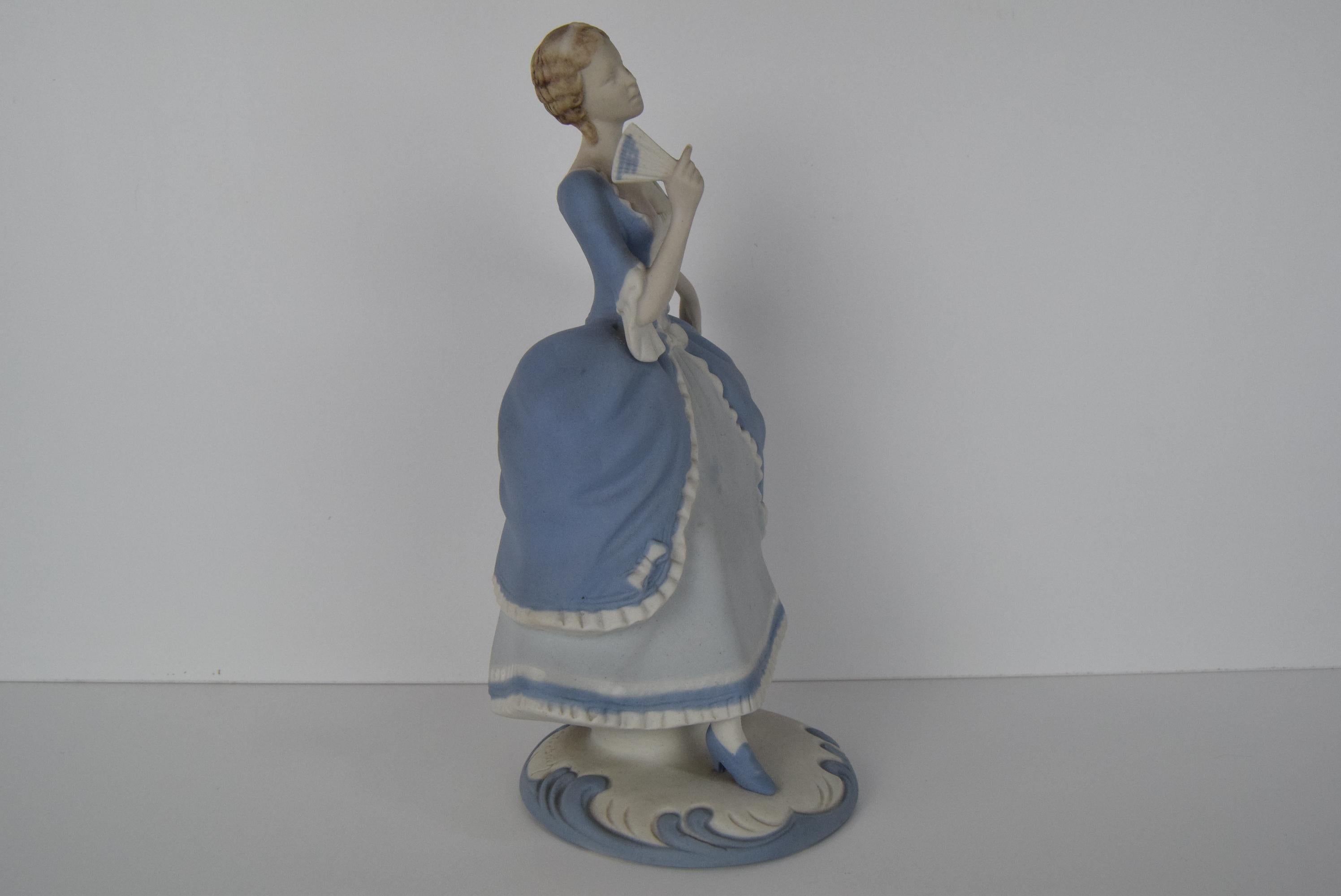 Porcelain Figurine Design Strobach, for Royal Dux, 1970's. For Sale 2
