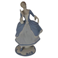Figurita de porcelana Diseño Strobach, para Royal Dux, años 1970.