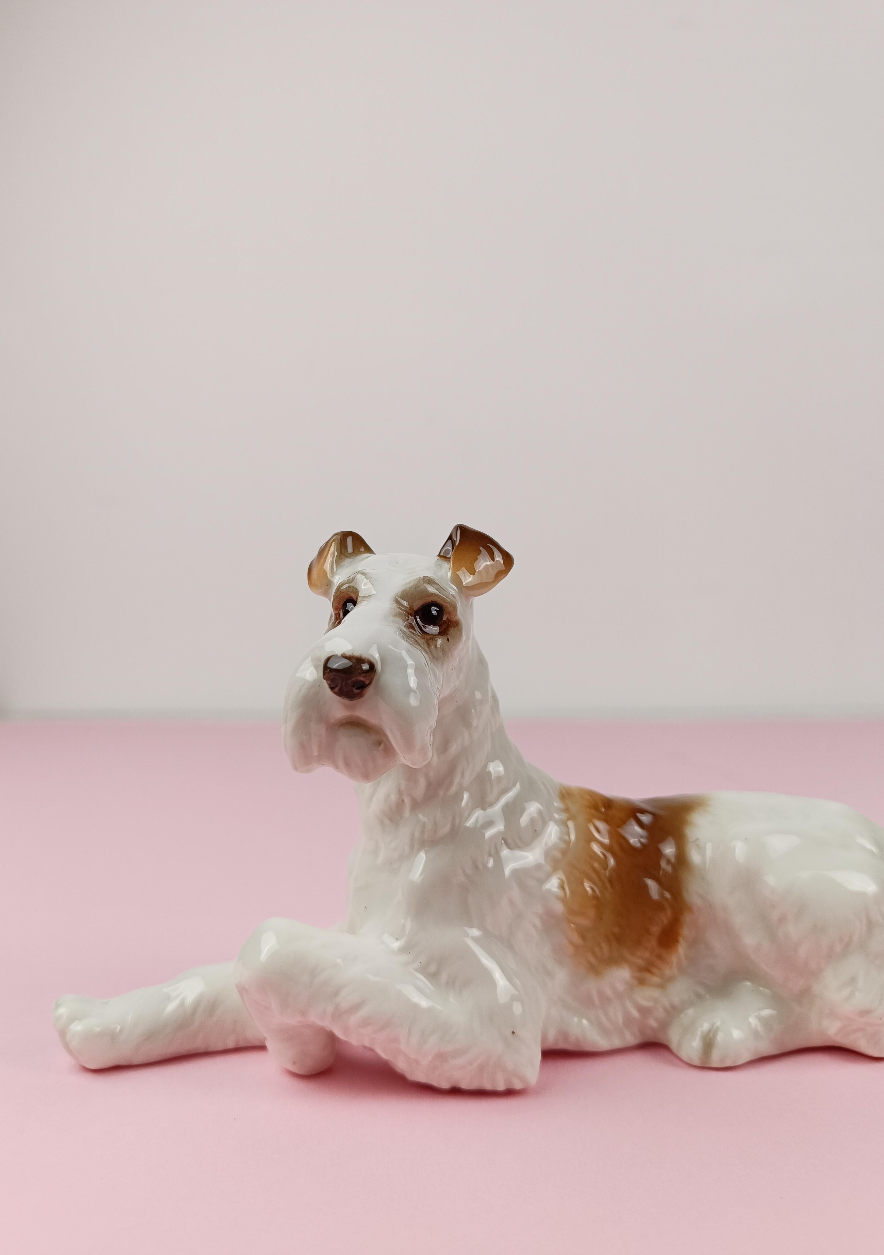Statuetta in porcellana a forma di Wire Fox Terrier di Hutschenreuter Porcelain anni '50 in vendita 4