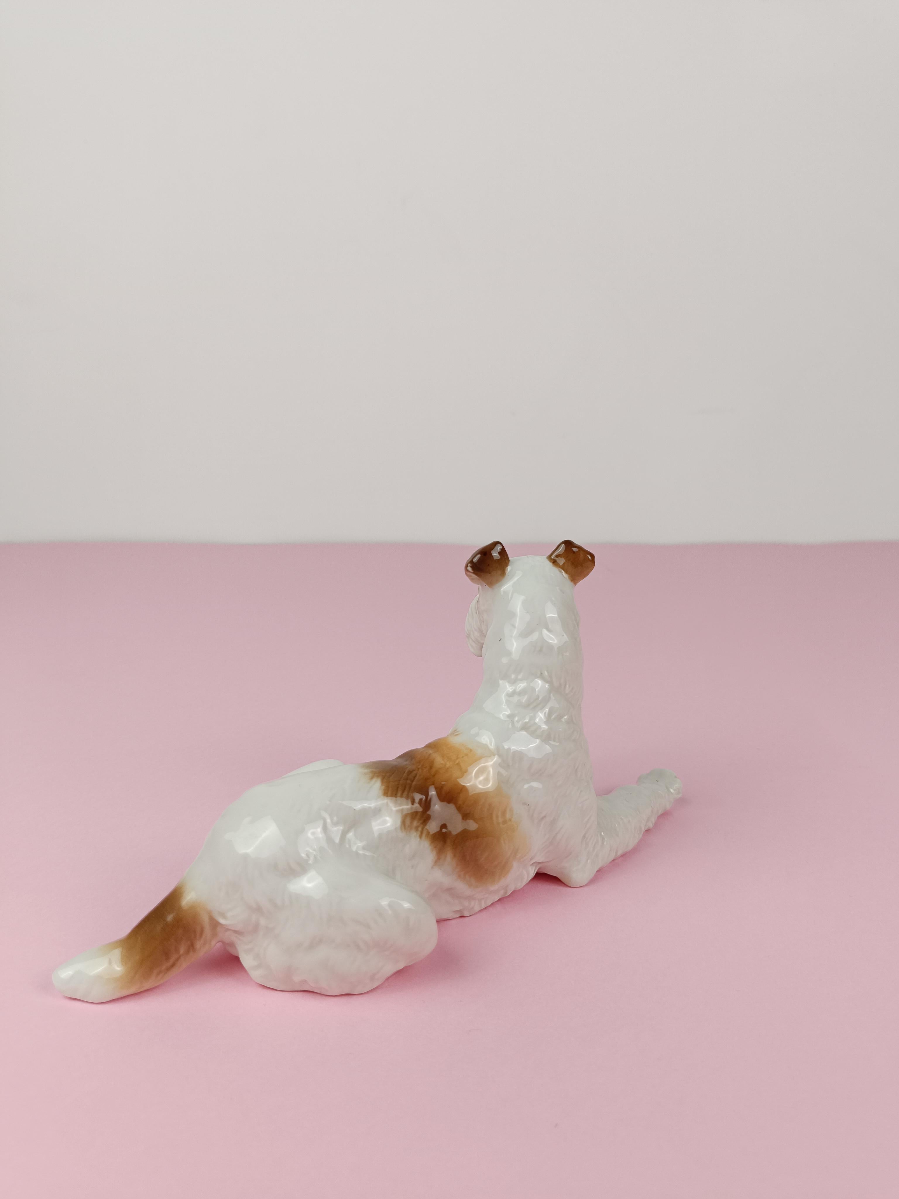 Statuetta in porcellana a forma di Wire Fox Terrier di Hutschenreuter Porcelain anni '50 in vendita 6