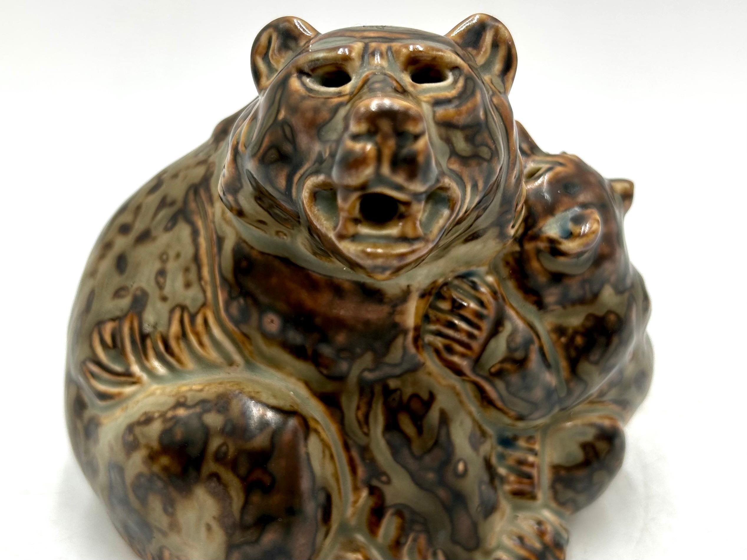 Mid-20th Century Porcelain Figurine of a Bear with Cub, Designed by Knud Kyhn, Royal Copenhagen For Sale