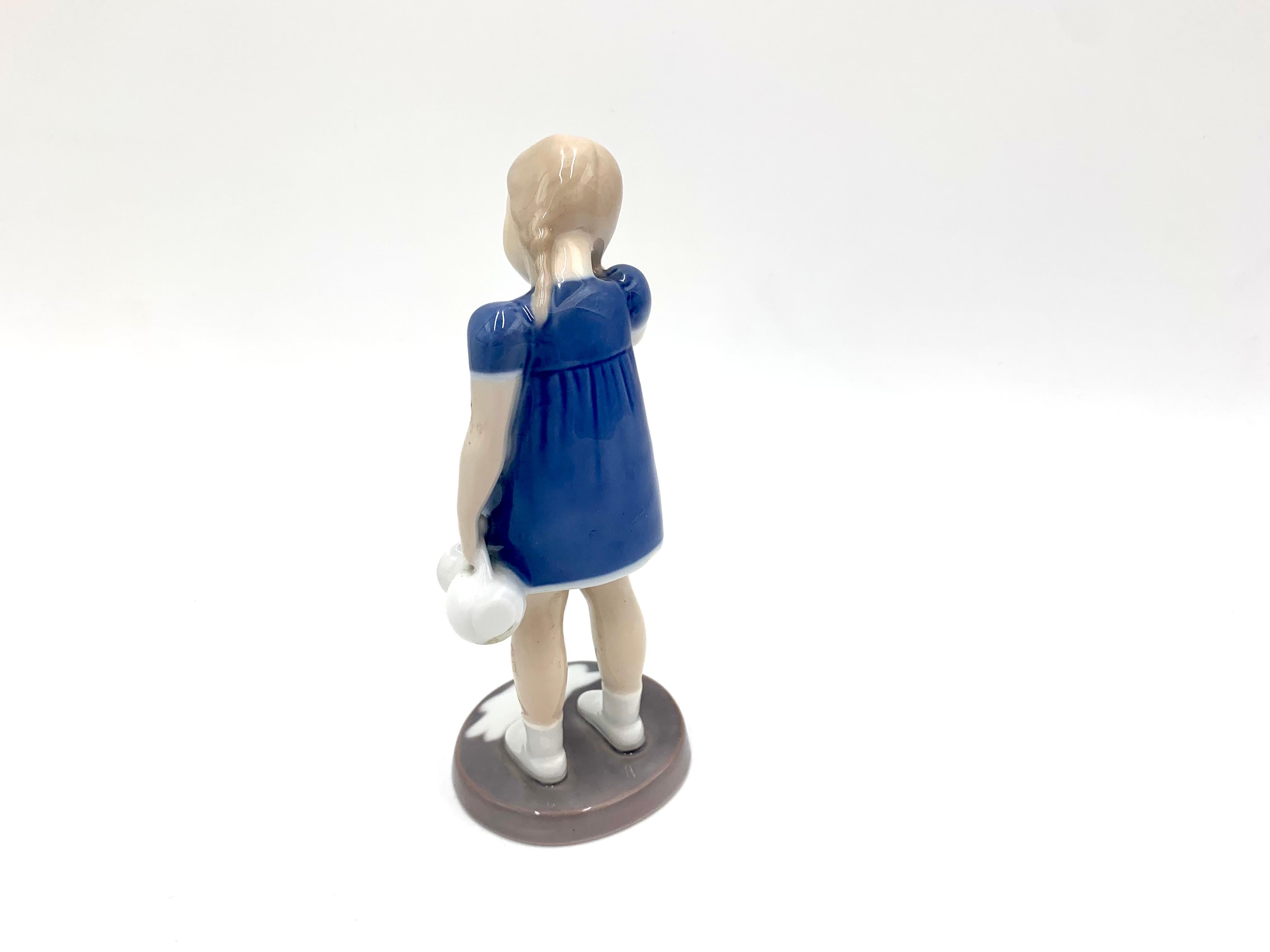 Porcelain Figurine of a Crying Girl, Bing & Grondahl, Denmark, 1950s / 1960s In Good Condition In Chorzów, PL