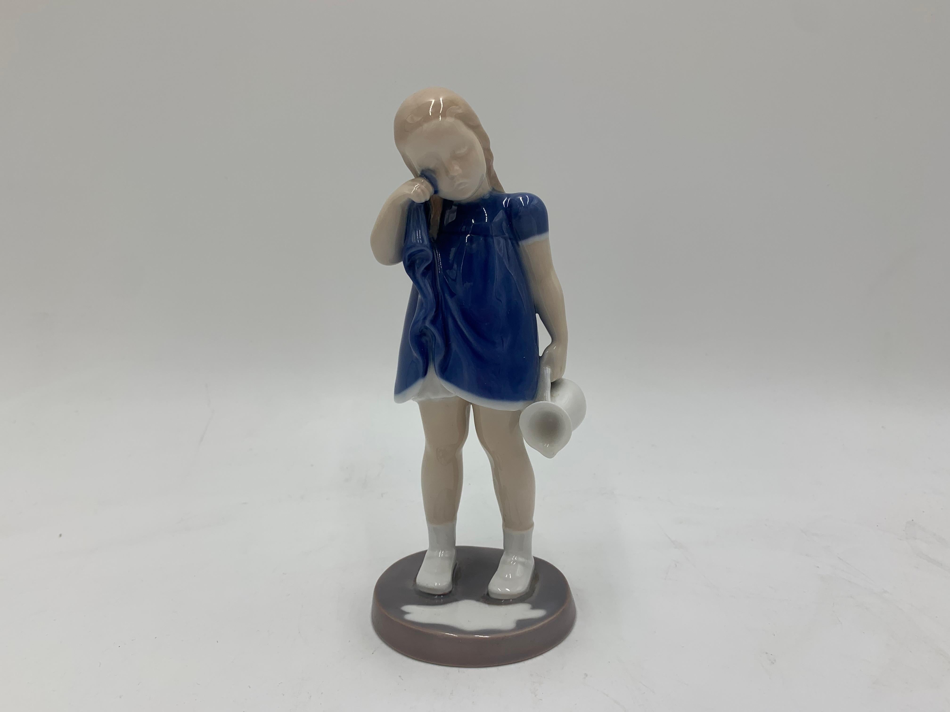 Porcelain Figurine of a Crying Girl, Bing & Grondahl, Denmark, 1950s / 1960s In Good Condition In Chorzów, PL