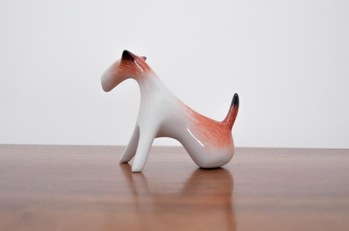 Porcelain Figurine of a Fox Terrier, Ćmielów, Designed by Mieczysław Naruszewicz In Good Condition In Chorzów, PL