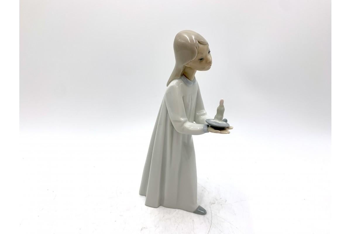 Spanish Porcelain Figurine of a Girl with a Candle, Lladro, Spain, 1970s