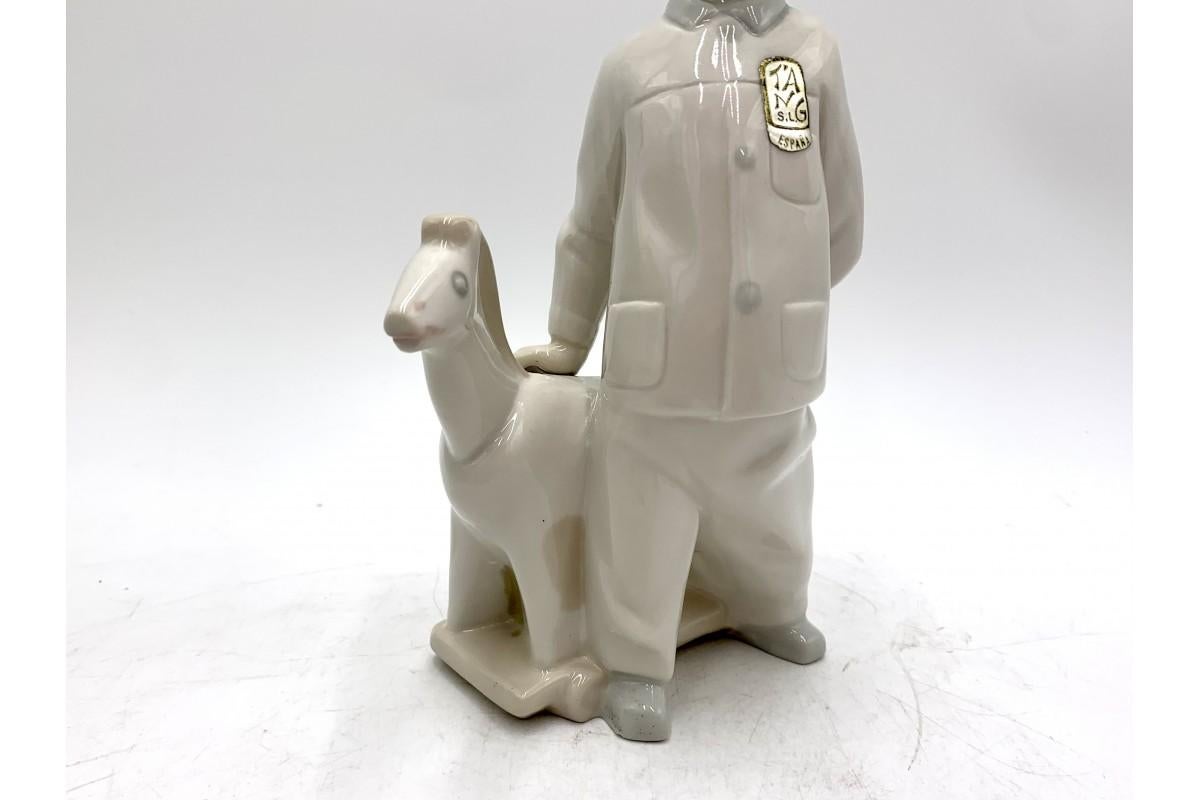 Late 20th Century Porcelain Figurine of a Boy, Lladro, Spain, 1970s For Sale