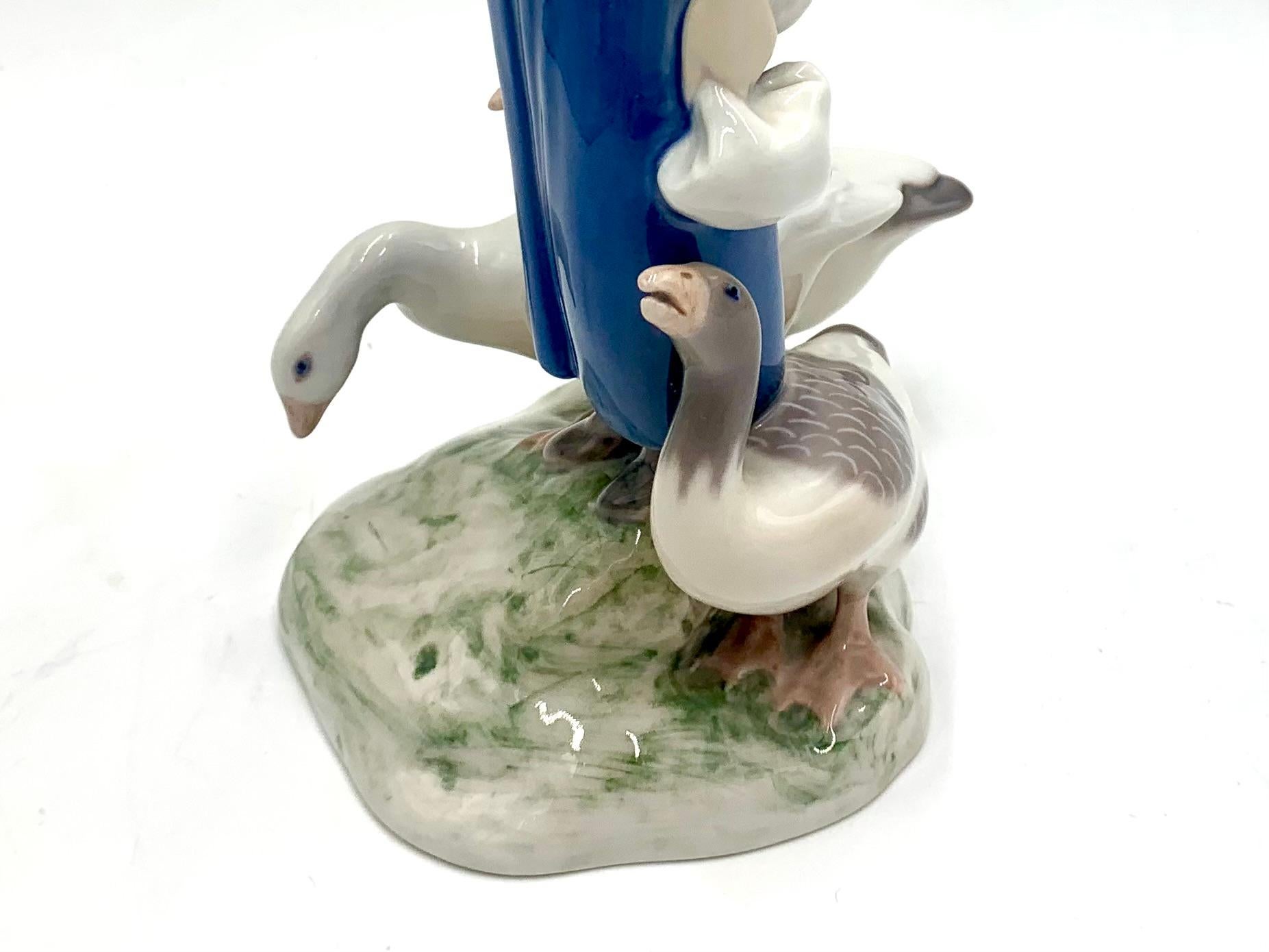 Porcelain Figurine of a Woman with Geese, Bing & Grondahl, Denmark, 1950s / 1960 In Good Condition In Chorzów, PL