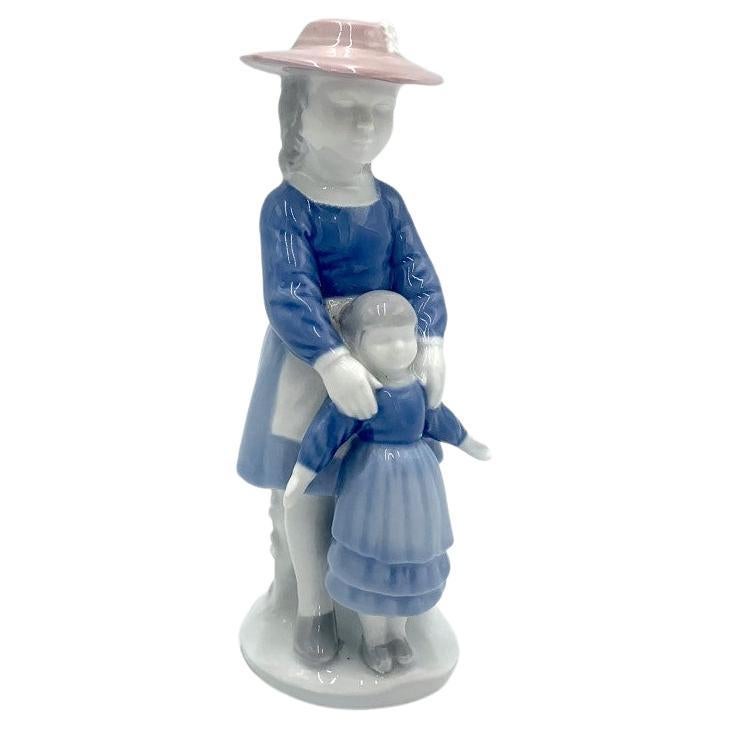 Porcelain Figurine of Children, Gerold Porzellan, Germany, 1980s For Sale