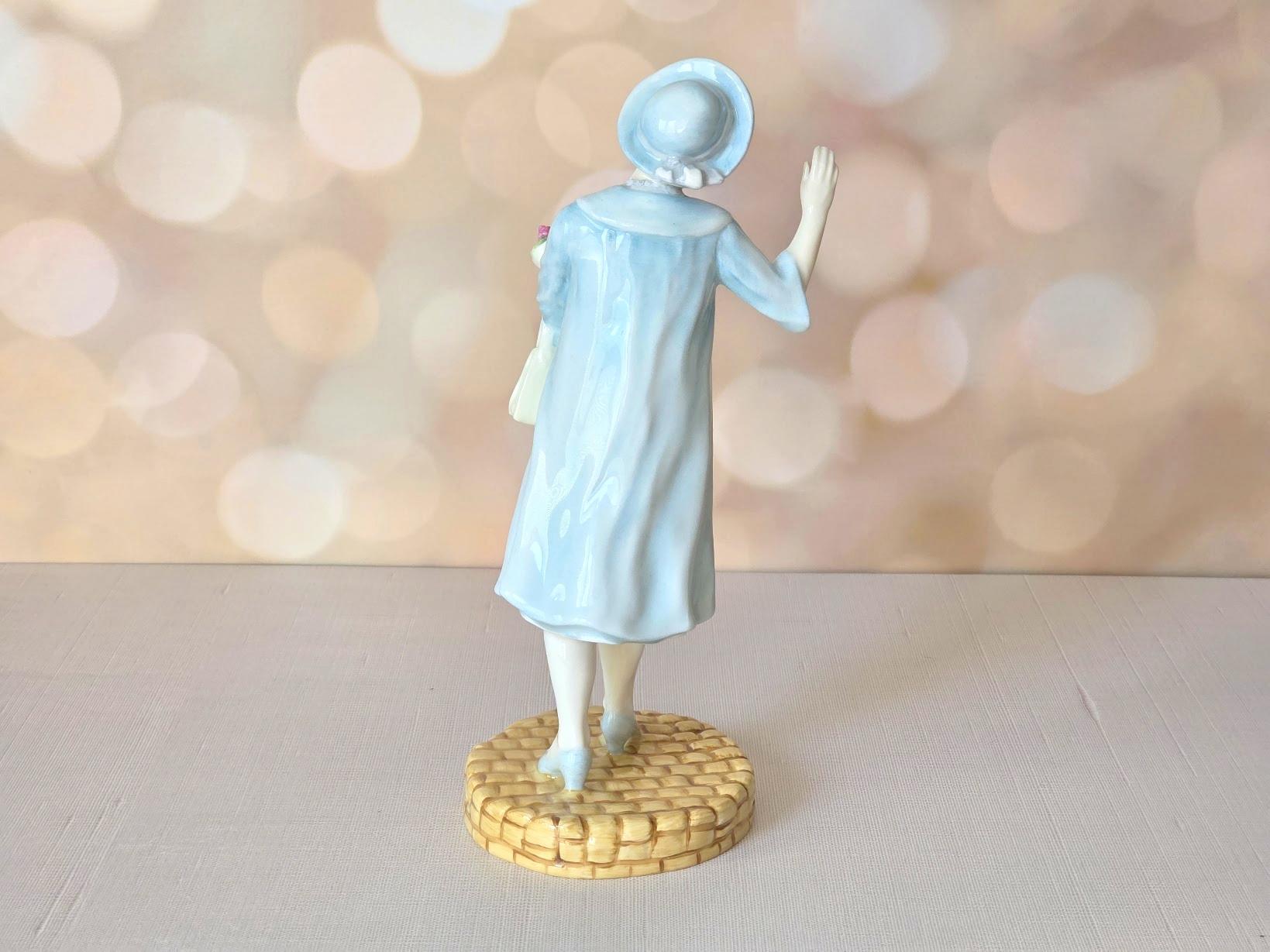 Figurine en porcelaine Reine Elizabeth, Reine Mère 100ème anniversaire Edition limitée Unisexe en vente