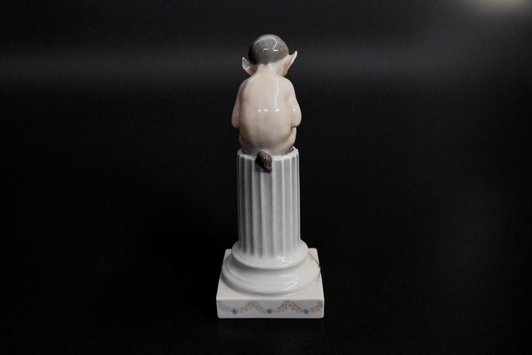 Mid-20th Century Porcelain Figurine Royal Copenhagen For Sale