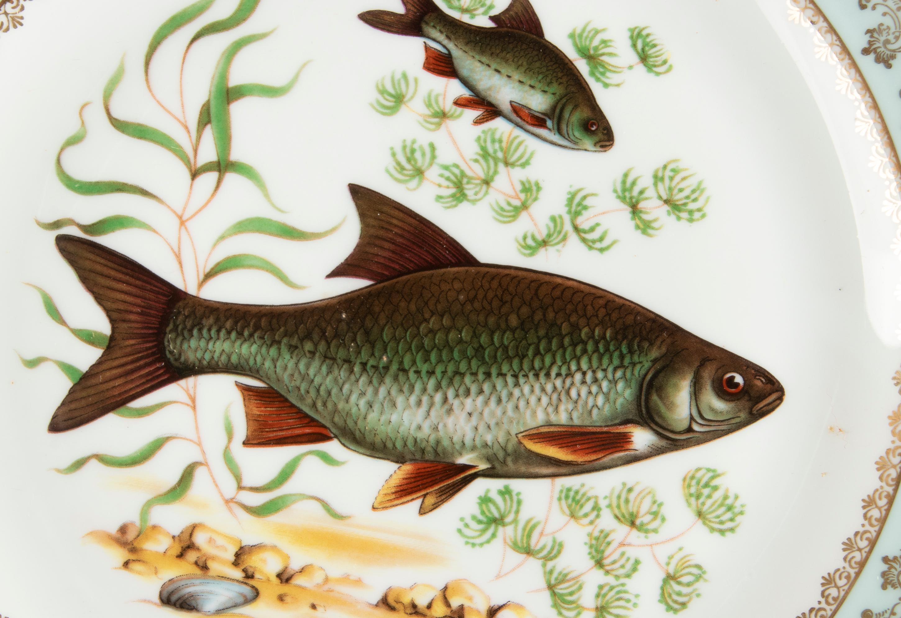 Porcelain Fish Service by Limoges Chadelaud with Gilt Encrusted Rims 5