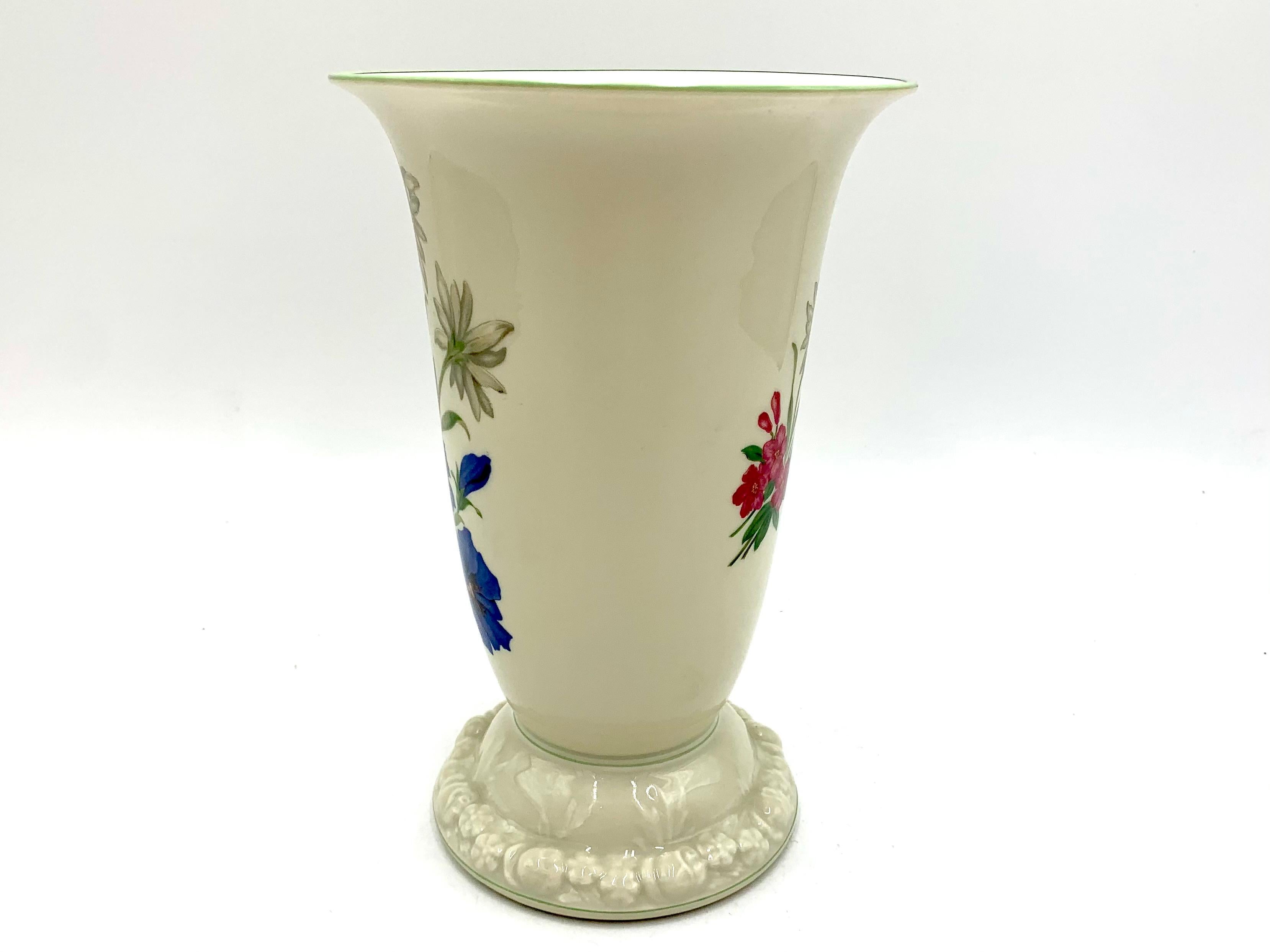 Mid-20th Century Porcelain Flower Vase, H & Co. Selb Bavaria Heinrich, Germany, 1960s For Sale