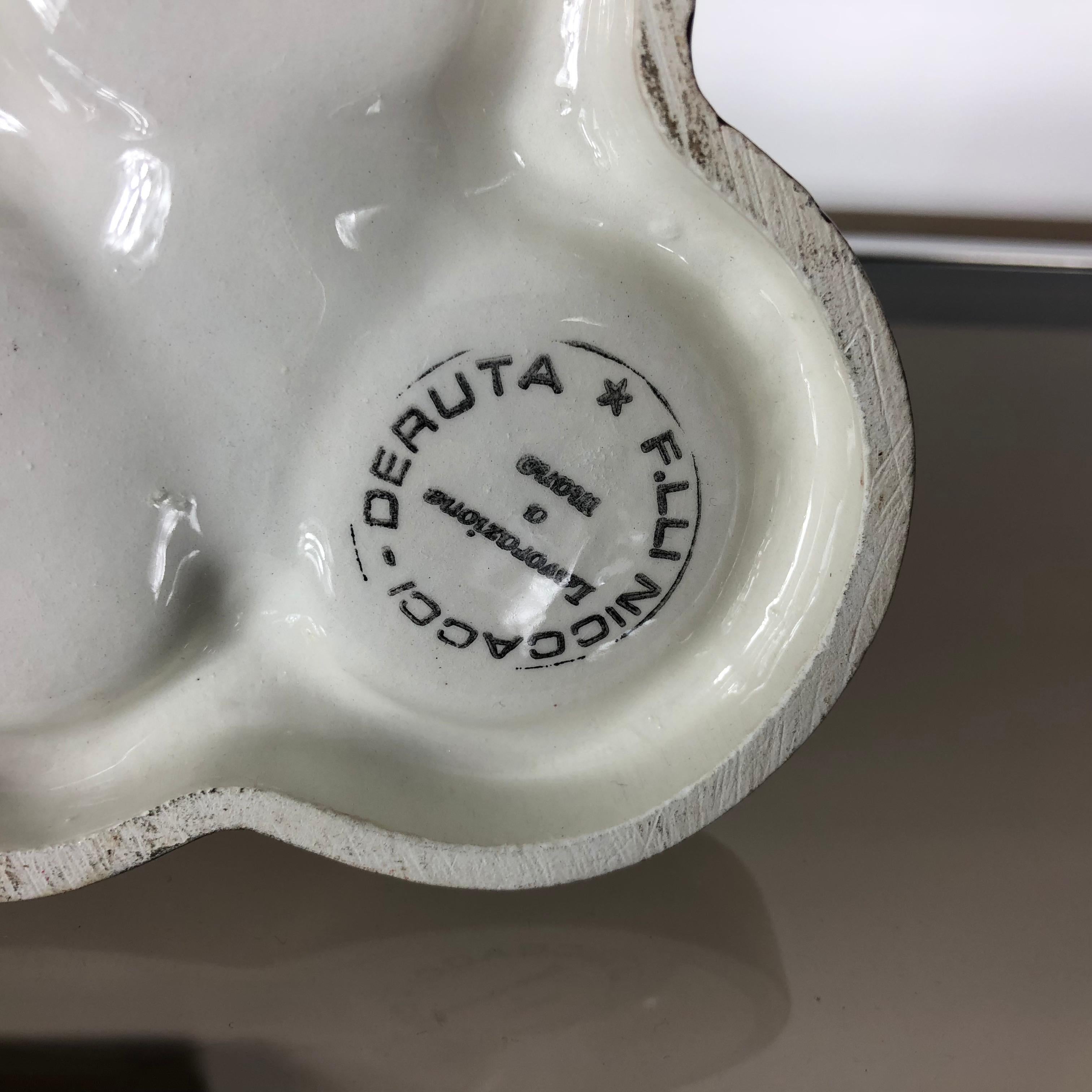 Set di sale e pepe in porcellana Frati di Deruta Fratelli Niccacci in vendita 6
