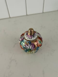 Porcelain Ginger Jar with Lid-Famille Rose