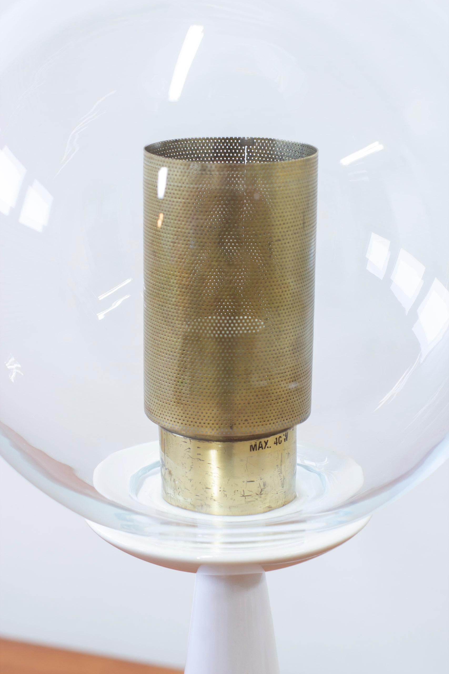 Porcelain, glass and brass table lamps by Hans-Agne Jakobsson, 1950s For Sale 6