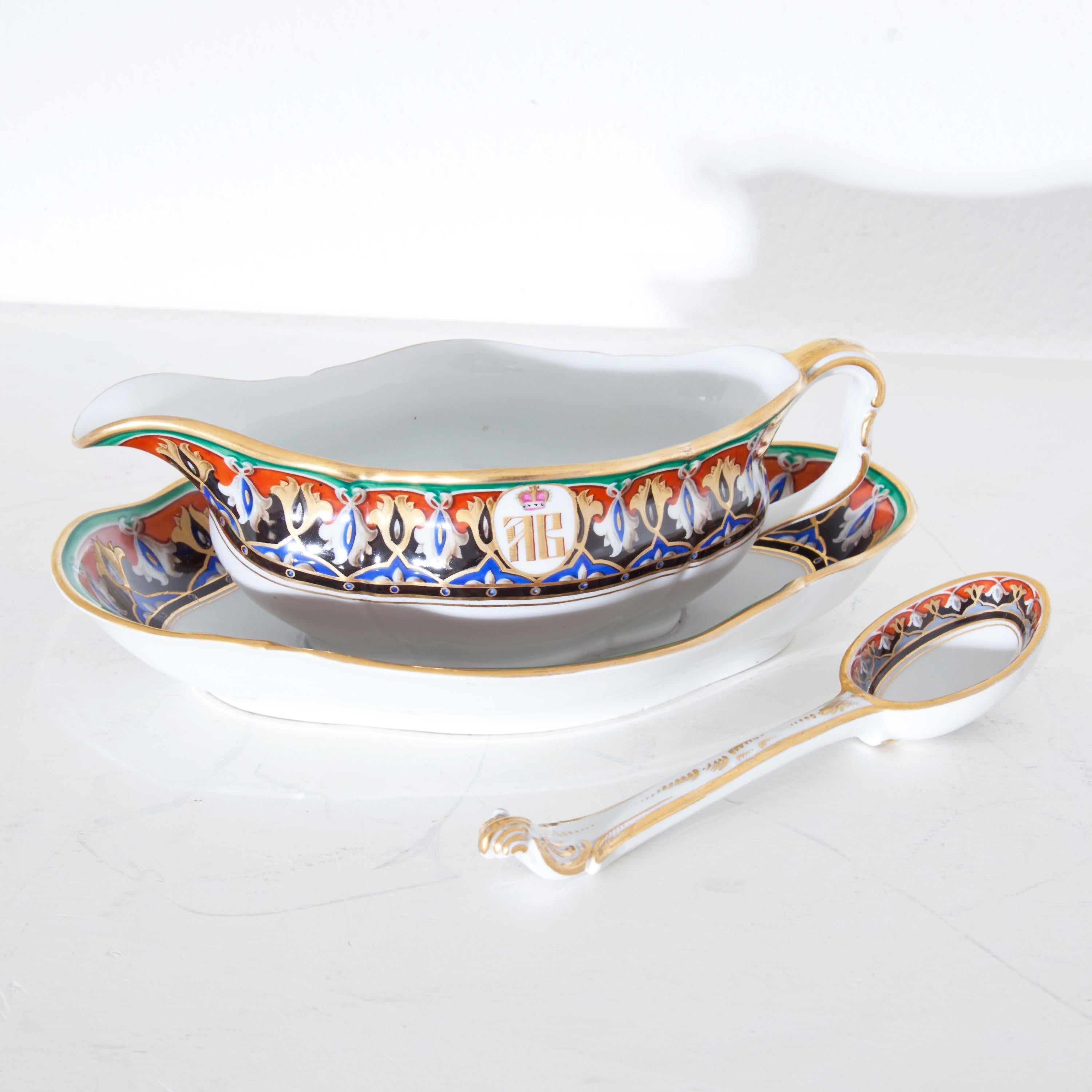 Porcelain Gravy Boat and Spoon with Monogram WA, KPM, Berlin, Germany, 1849-1870 For Sale 7