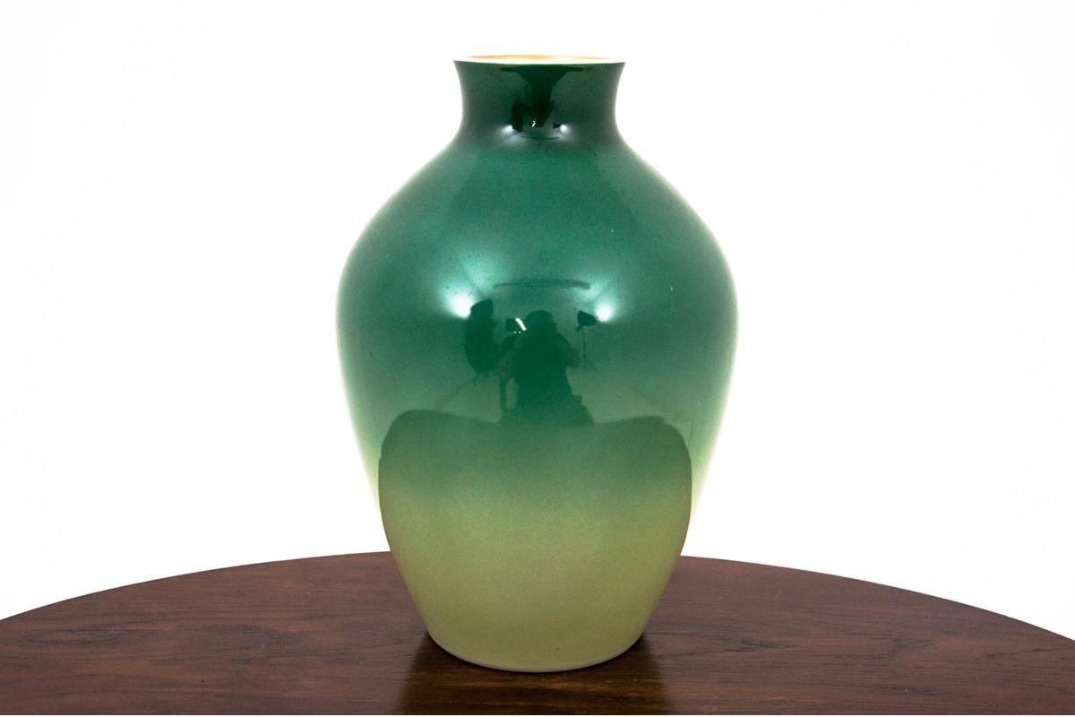 Grüne Vase aus Porzellan von Wallendorf, Deutschland im Zustand „Gut“ im Angebot in Chorzów, PL