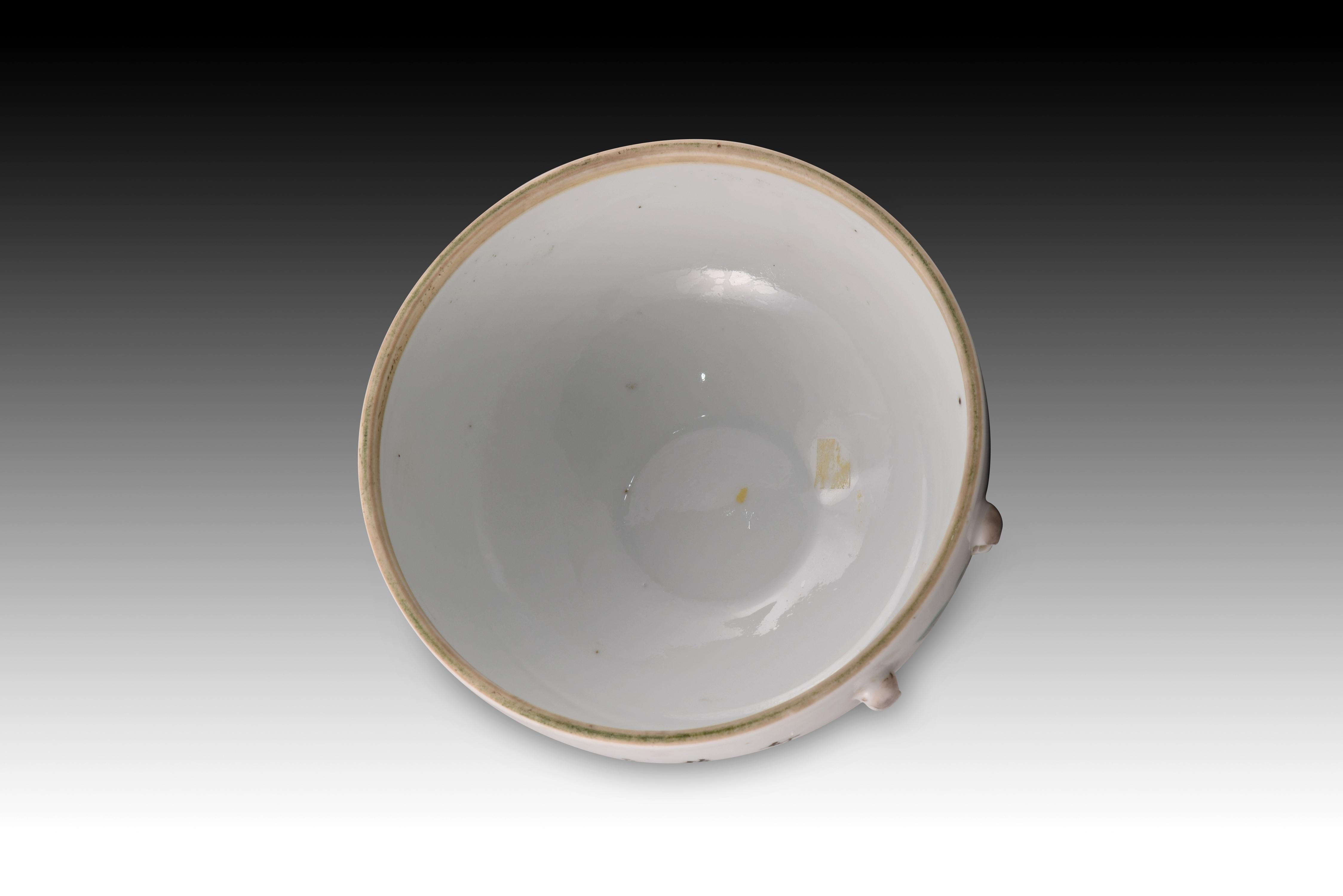 Porcelain Haisen, Possibly Japan, First Half 20th Century In Fair Condition For Sale In Madrid, ES