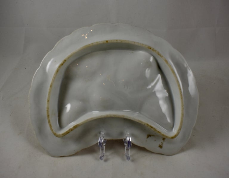 19th Century Porcelain Half Moon Pink Shell on White and Gilded Oyster Plate For Sale