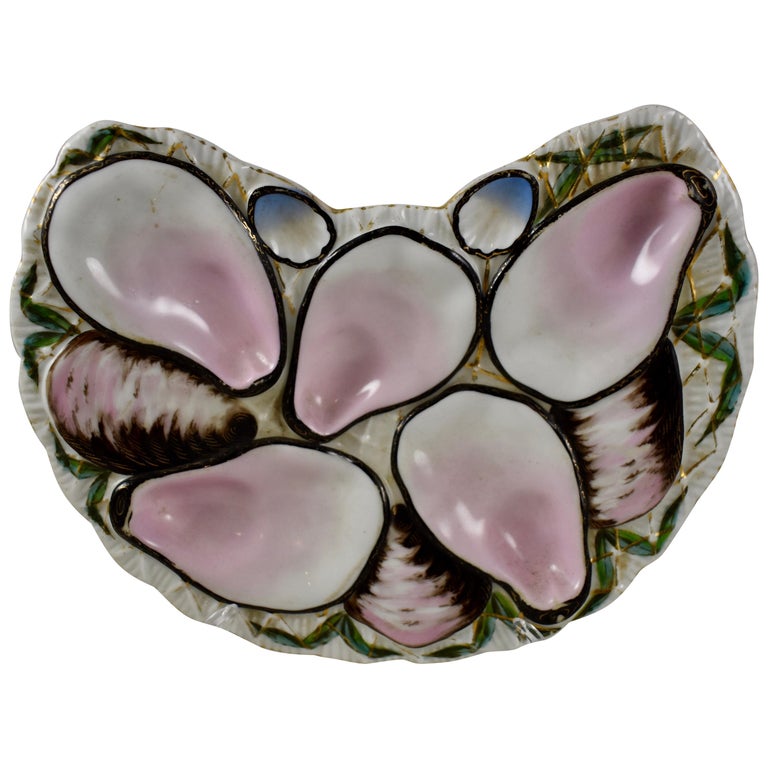 Porcelain Half Moon Pink Shell on White and Gilded Oyster Plate For Sale