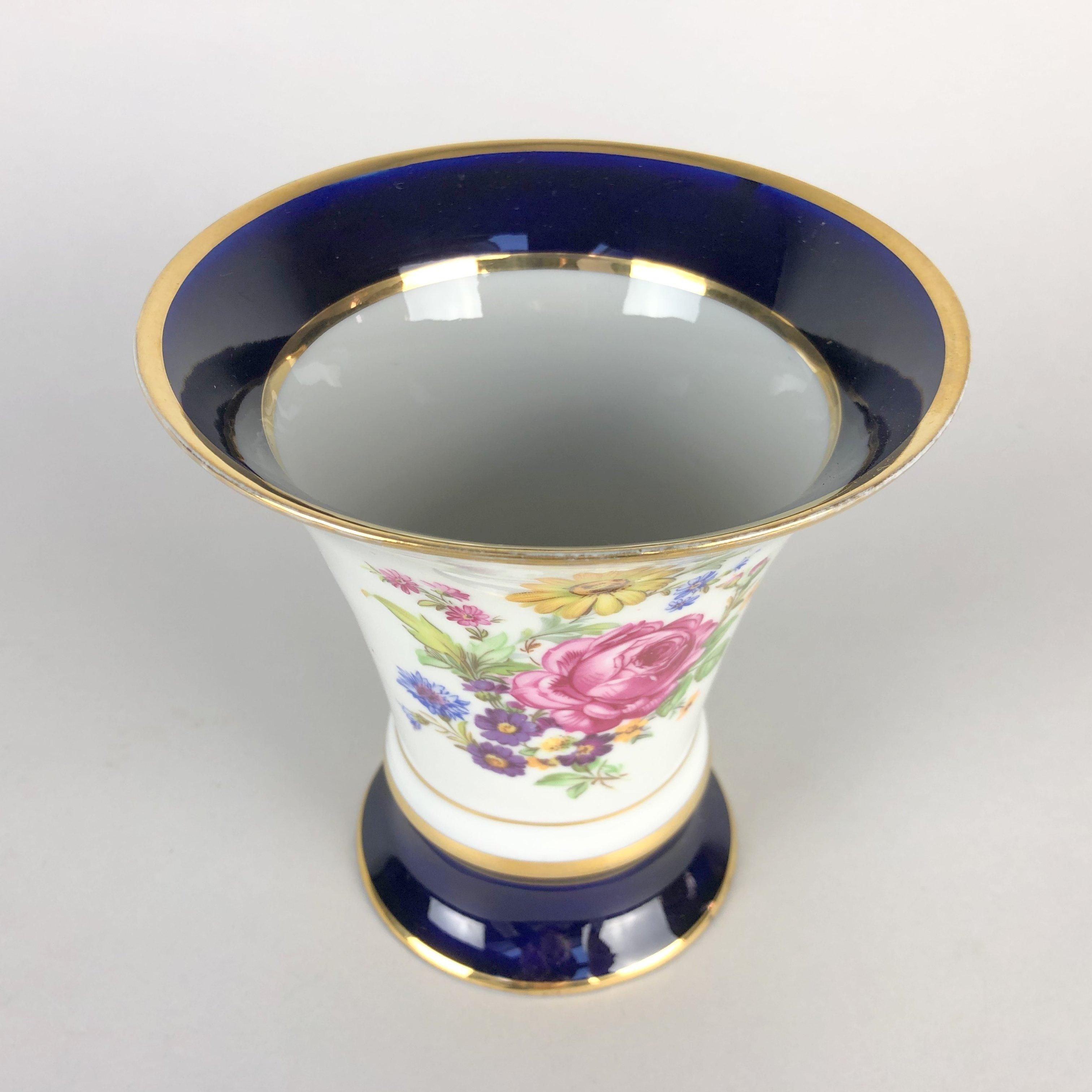 Tchèque Vase en porcelaine vintage de Royal Dux, années 1960 en vente